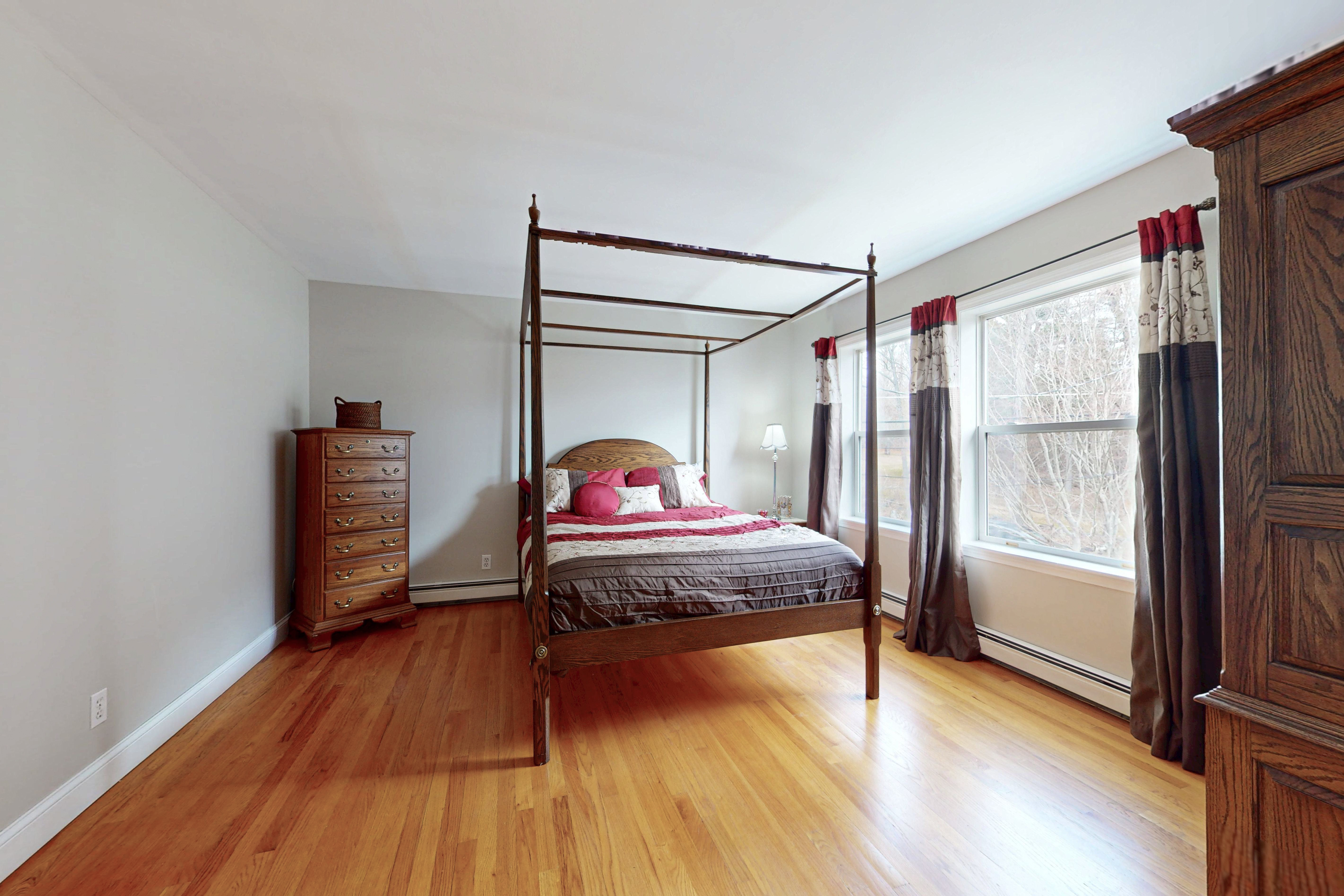  Stunning Colonial on Danbury