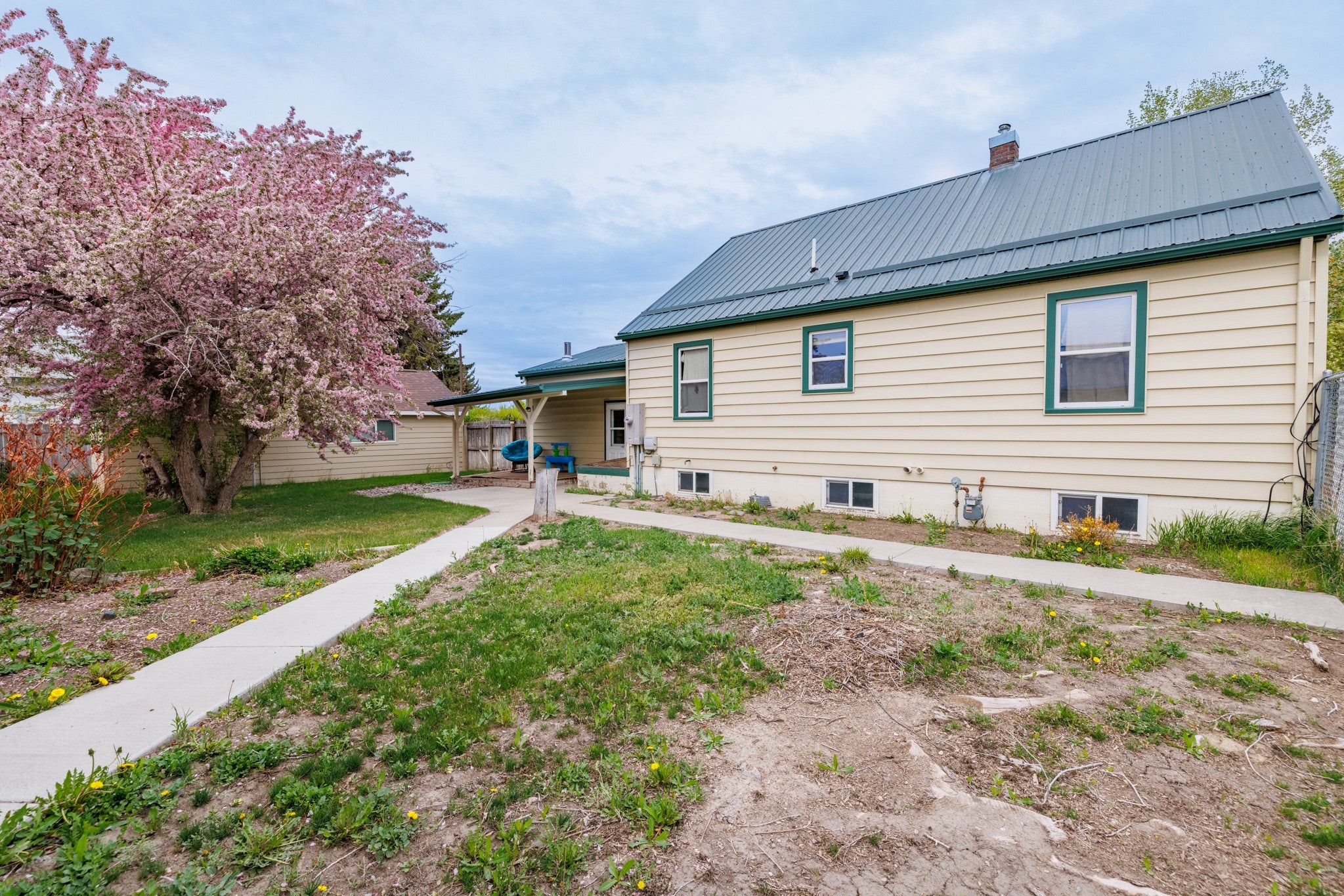 Helena, Montana, 59602, United States, 3 Bedrooms Bedrooms, ,2 BathroomsBathrooms,Residential,For Sale,1837520