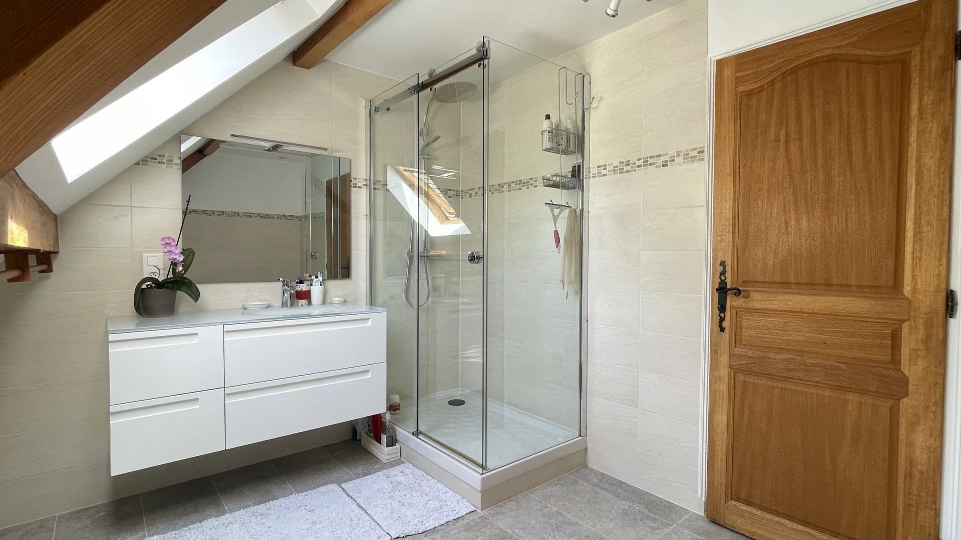 Samois-sur-Seine, Île-de-France, 77920, FR, 5 Bedrooms Bedrooms, ,4 BathroomsBathrooms,Residential,For Sale,1600874