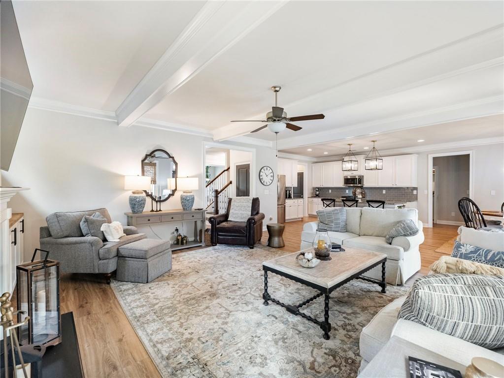 Hoschton, Georgia, 30548, United States, 5 Bedrooms Bedrooms, ,3 BathroomsBathrooms,Residential,For Sale,2000430