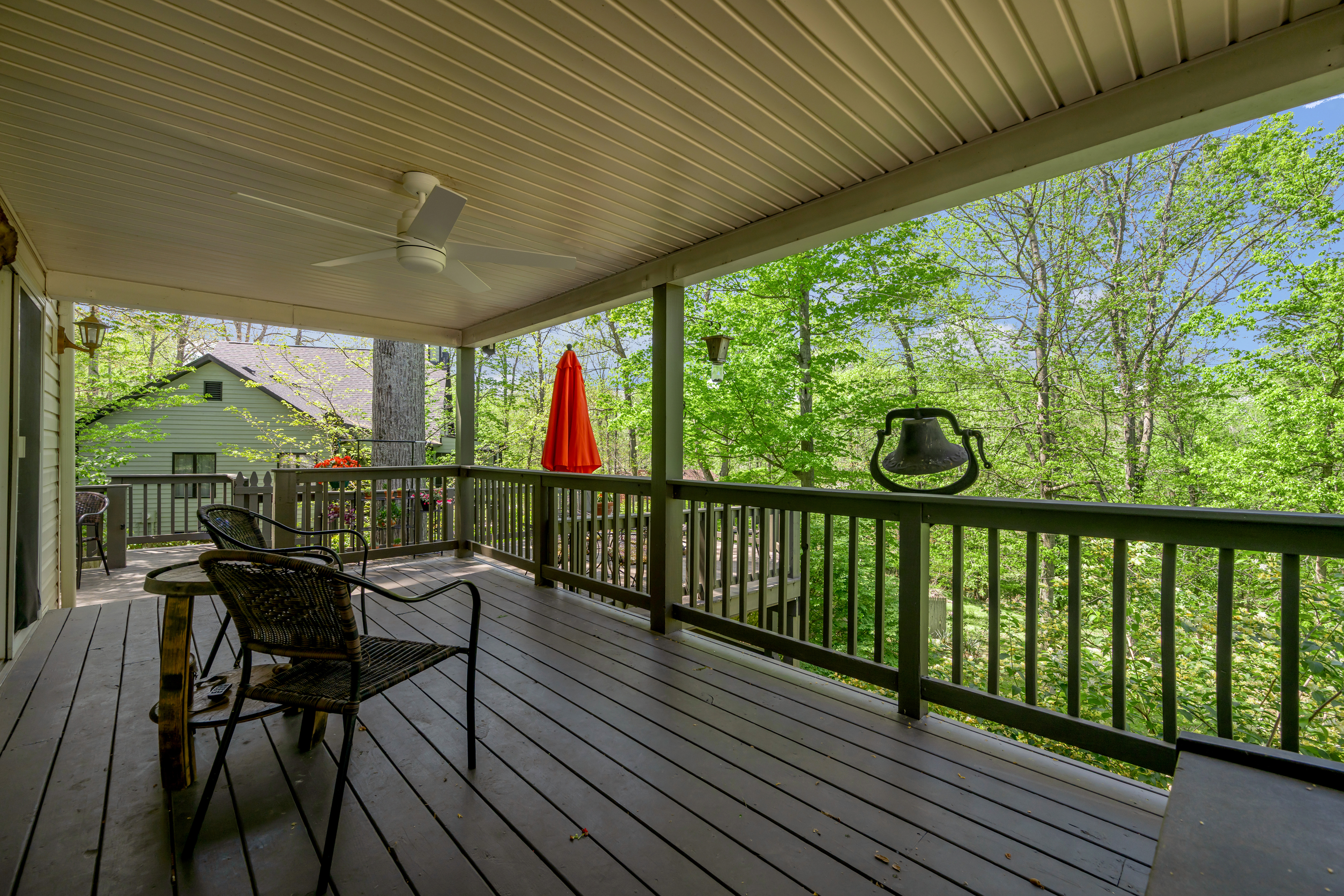  186 Hunter Drive - 物件實景