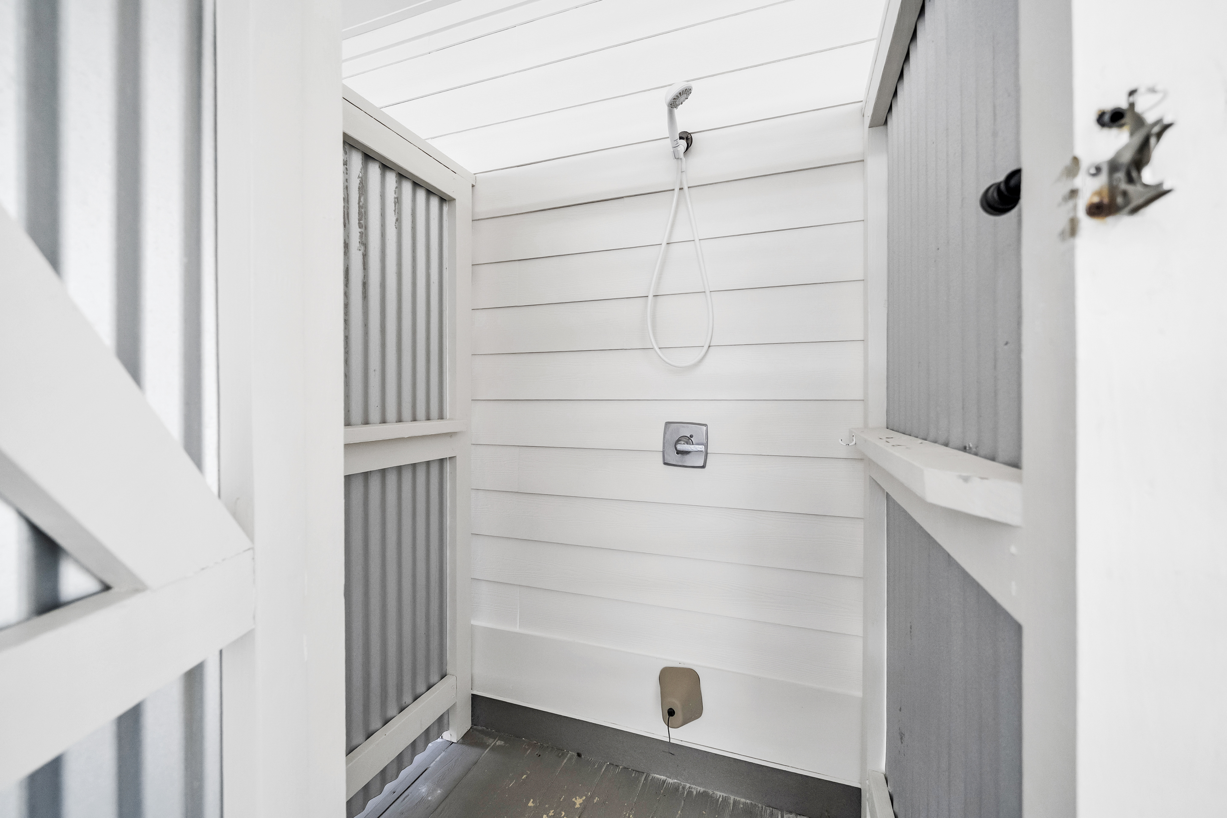  Iconic Grayton Beachfront Retreat with Elevator, Pool & Ample Parking - 物件實景