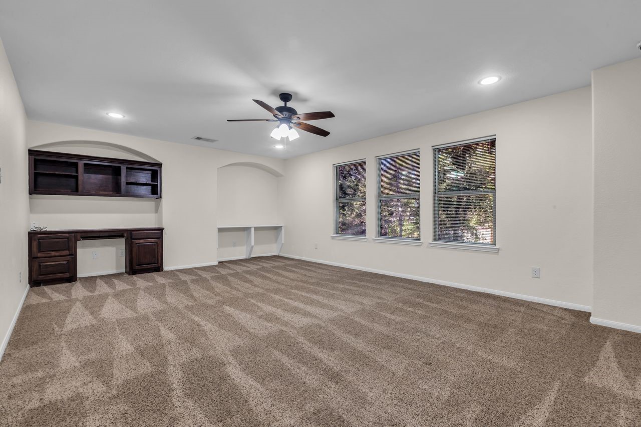 Porter, Tennessee, 77365, United States, 6 Bedrooms Bedrooms, ,4 BathroomsBathrooms,Residential,For Sale,1970156