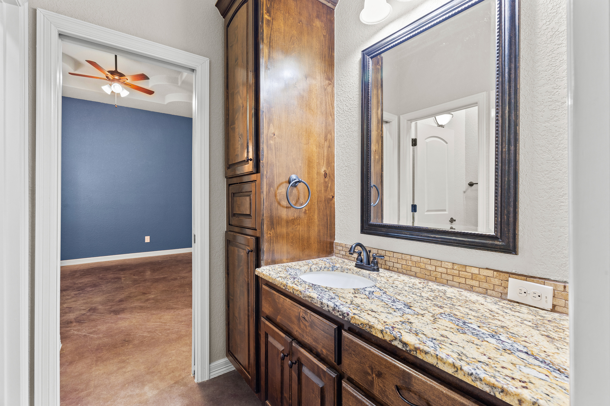 La Vernia, Texas, 78121, United States, 3 Bedrooms Bedrooms, ,Residential,For Sale,1943092