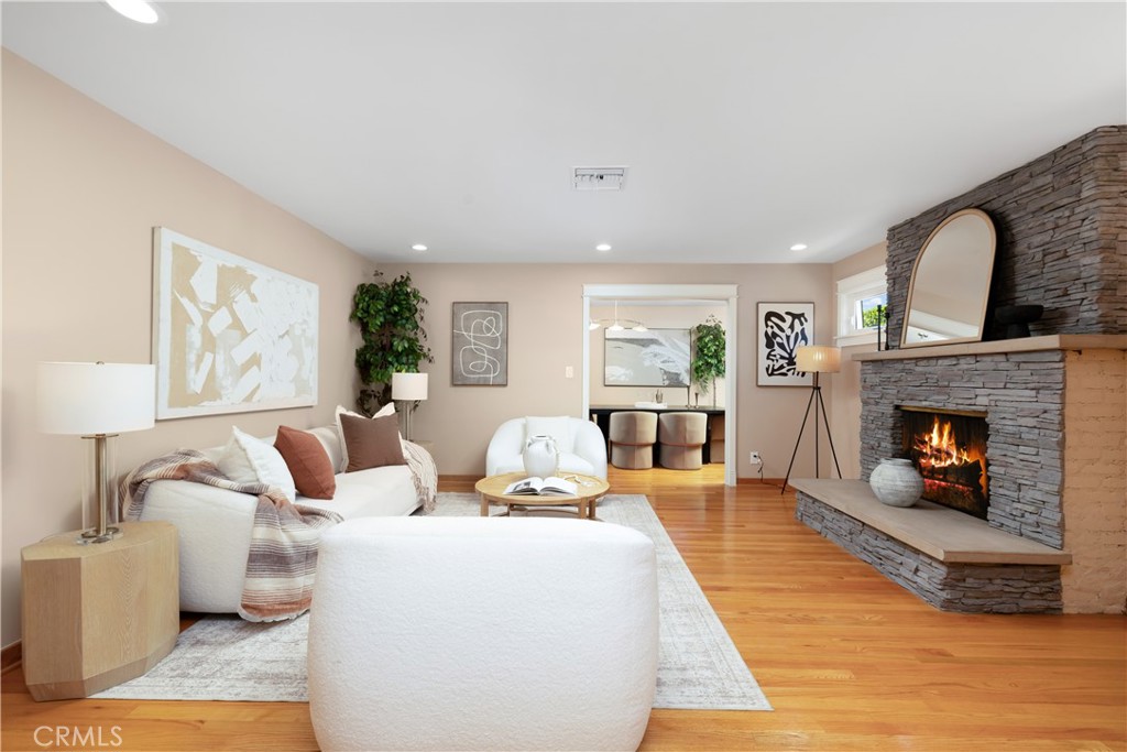 Arcadia, California, 91006, United States, 4 Bedrooms Bedrooms, ,3 BathroomsBathrooms,Residential,For Sale,1949803