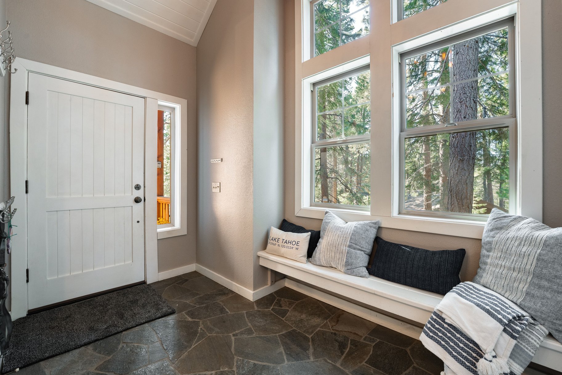  Custom Home in Prosser Lakeview with Lake and Forest Access - 物件實景