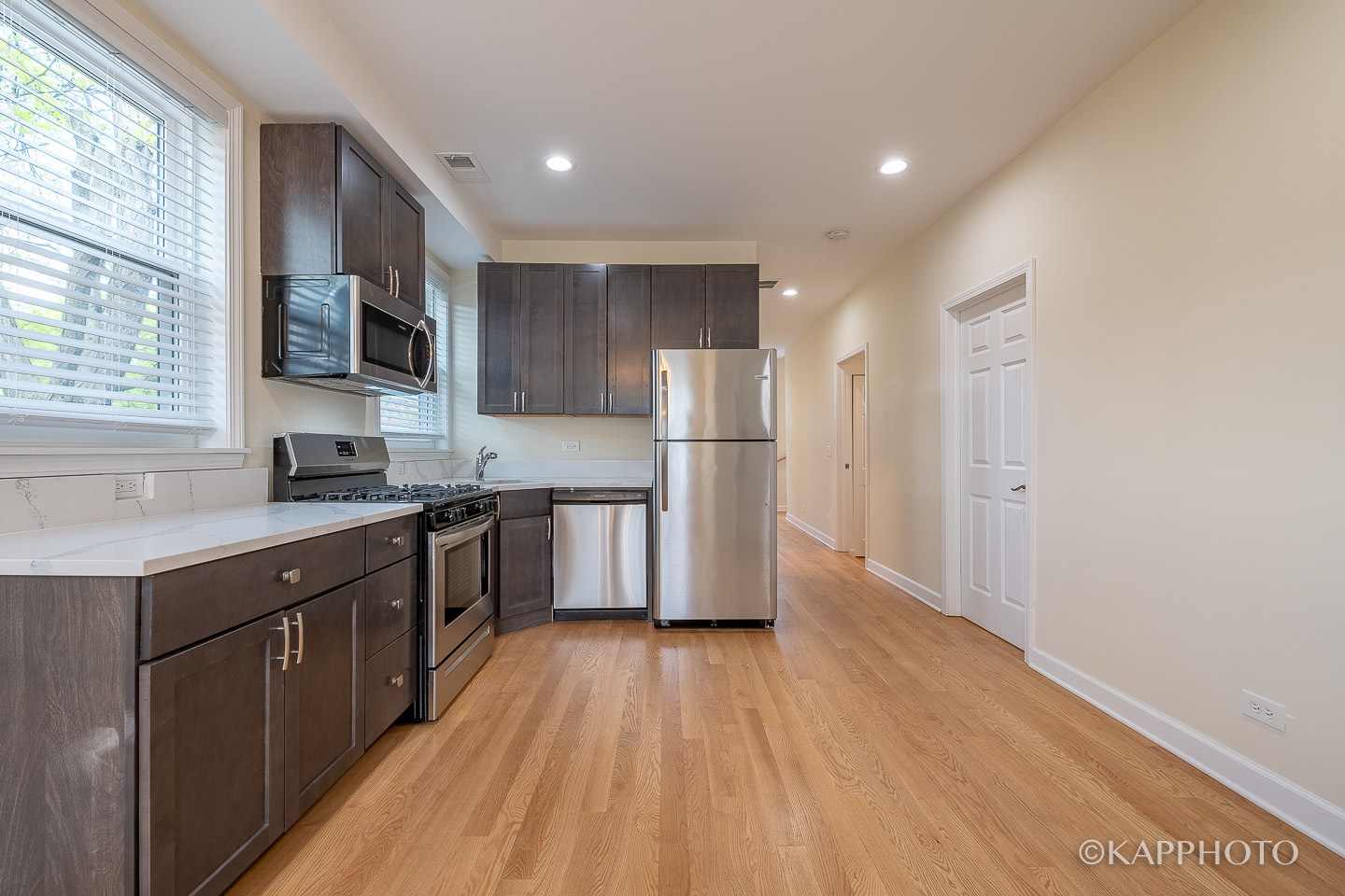 Chicago, Illinois, 60618, United States, 9 Bedrooms Bedrooms, ,Residential,For Sale,1977178