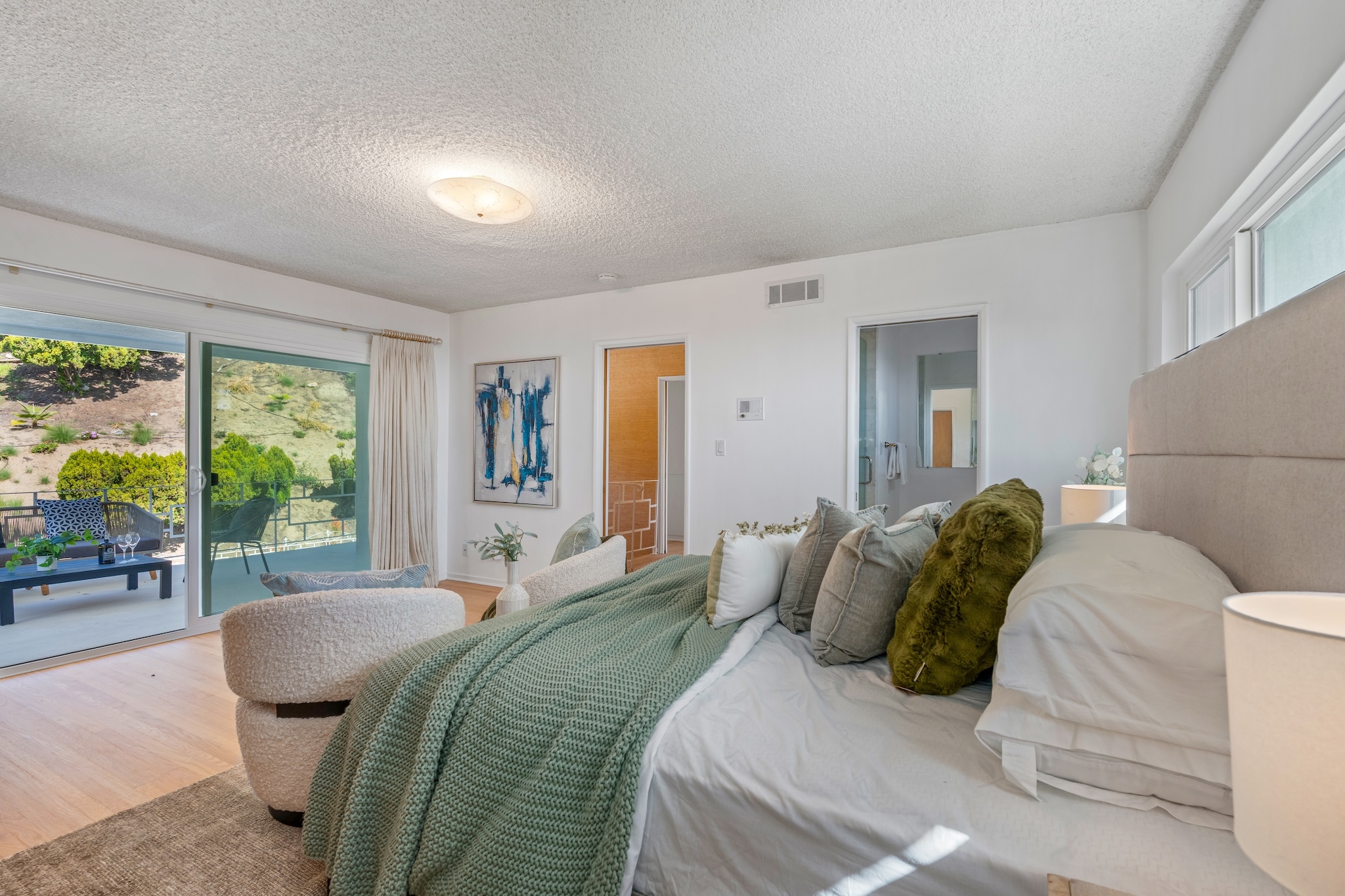  4799 Bonvue Ave - 物件實景