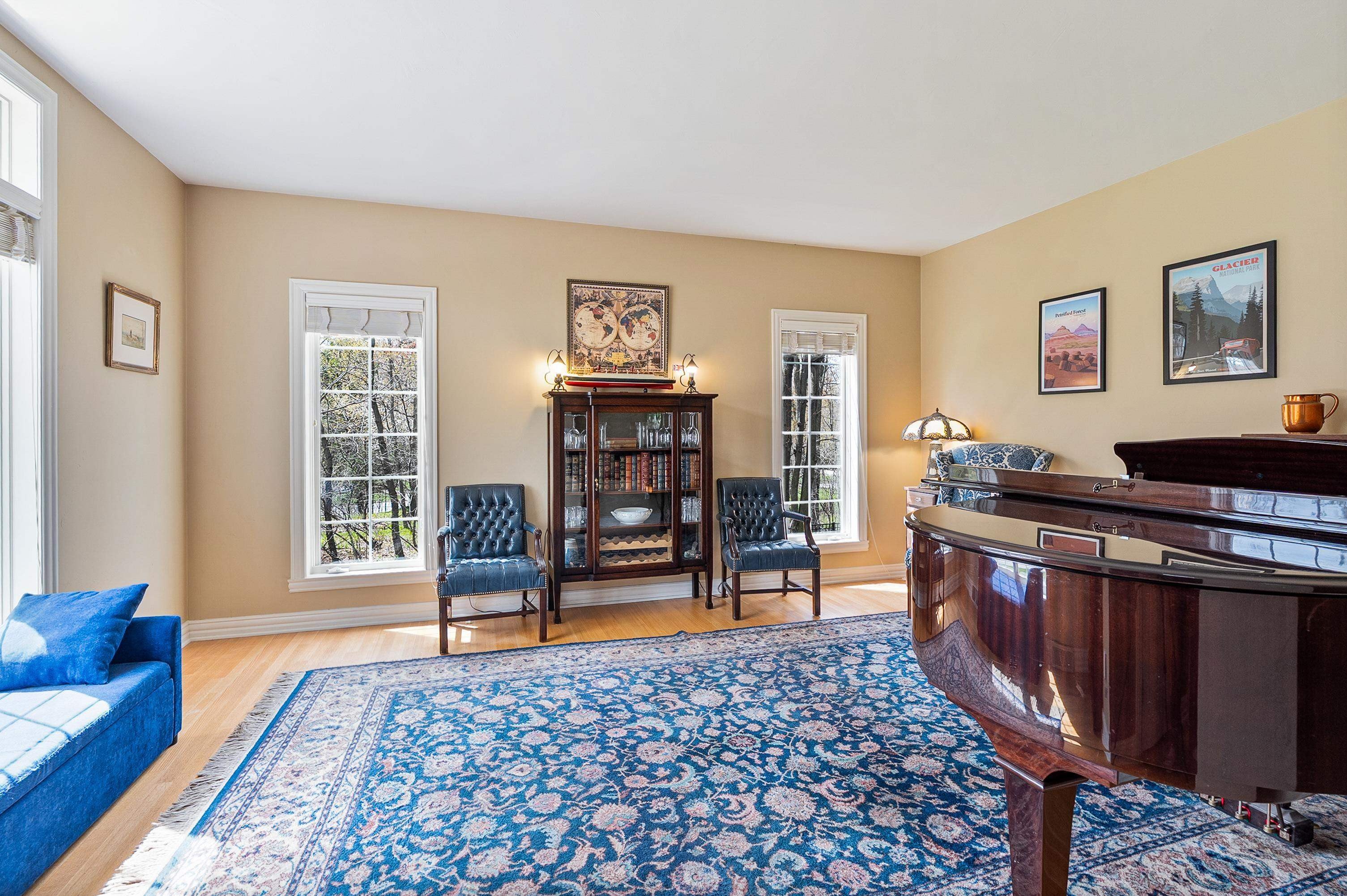 GREEN BAY, Wisconsin, 54313, United States, 4 Bedrooms Bedrooms, ,5 BathroomsBathrooms,Residential,For Sale,2048665