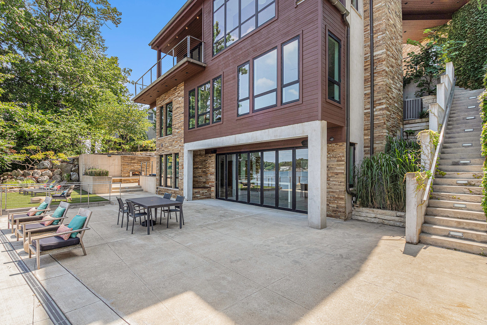 Dowagiac, Michigan, 49047, United States, 4 Bedrooms Bedrooms, ,5 BathroomsBathrooms,Residential,For Sale,1974252