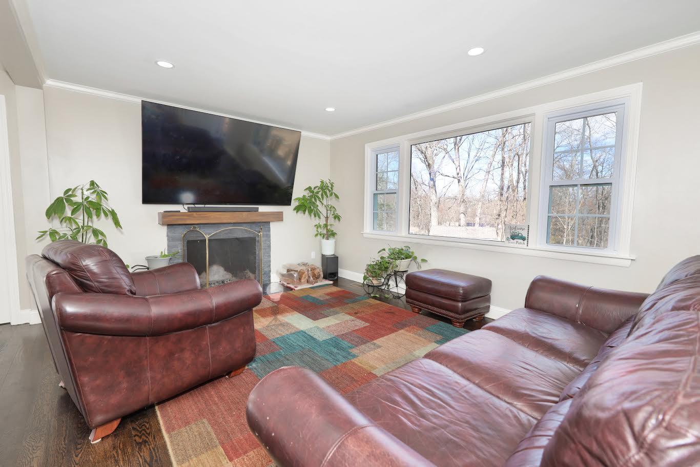 Farmington, Connecticut, 06032, United States, 4 Bedrooms Bedrooms, ,3 BathroomsBathrooms,Residential,For Sale,1974620