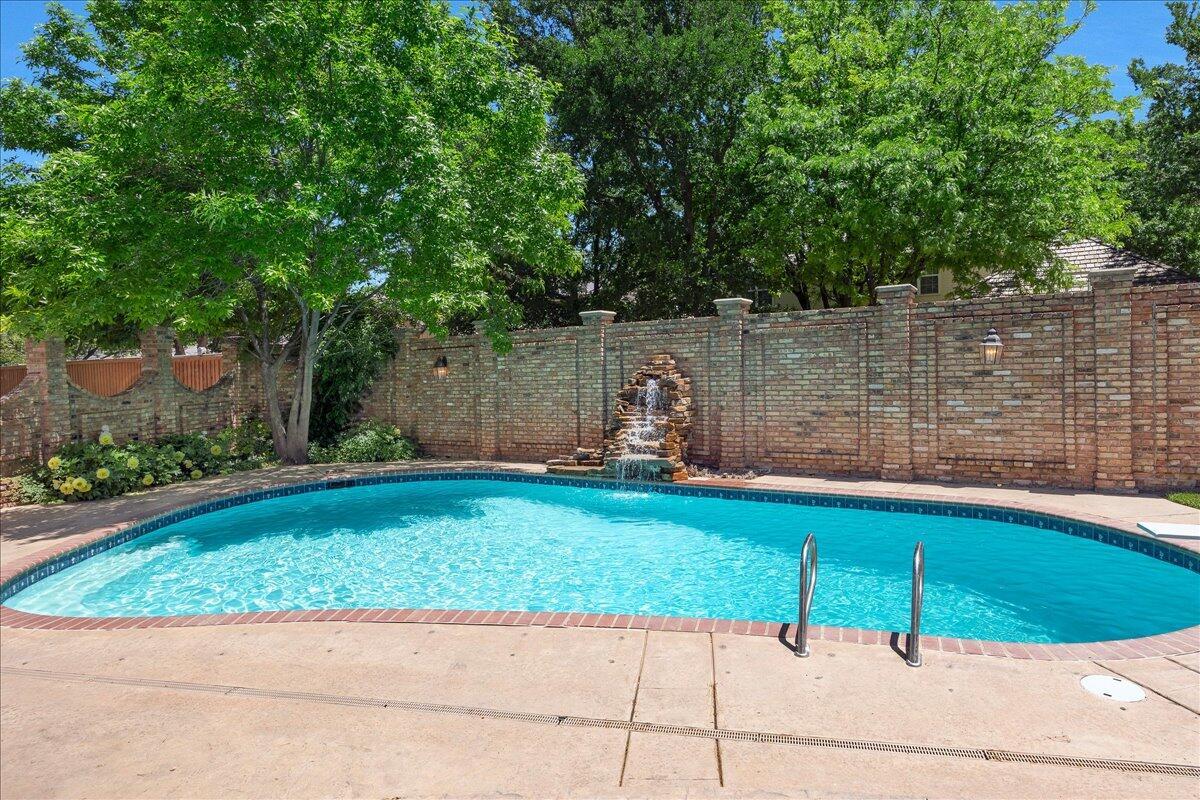 Amarillo, Texas, 79121, United States, 5 Bedrooms Bedrooms, ,4 BathroomsBathrooms,Residential,For Sale,1821346