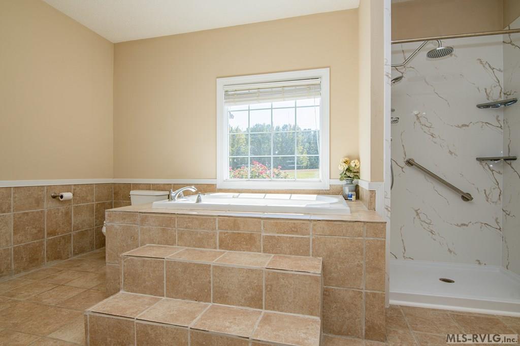 Littleton, North Carolina, 27850, United States, 4 Bedrooms Bedrooms, ,3 BathroomsBathrooms,Residential,For Sale,1972408