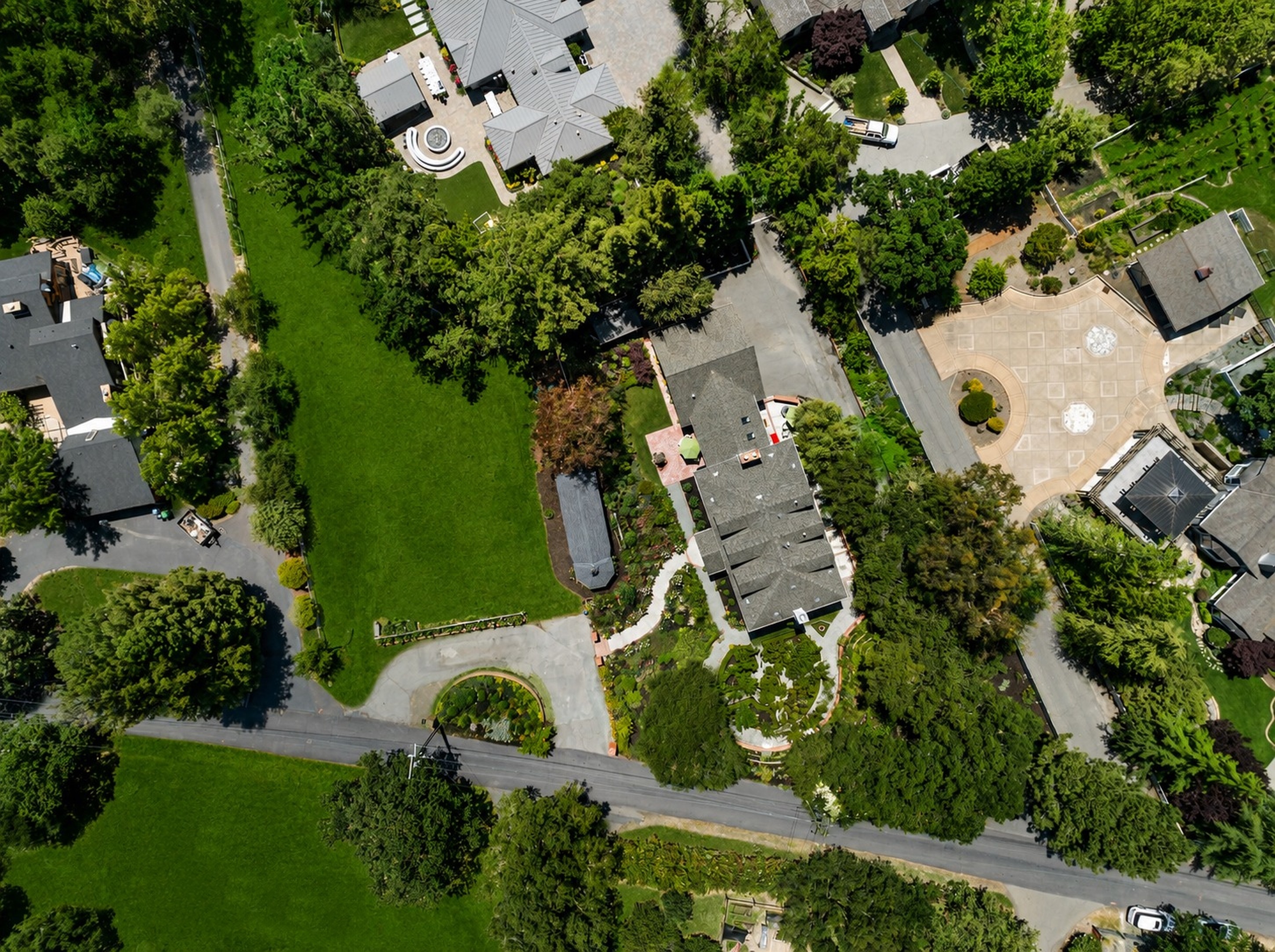  Grand Georgia Colonial Estate with Luxurious Designer Finishes - 物件實景