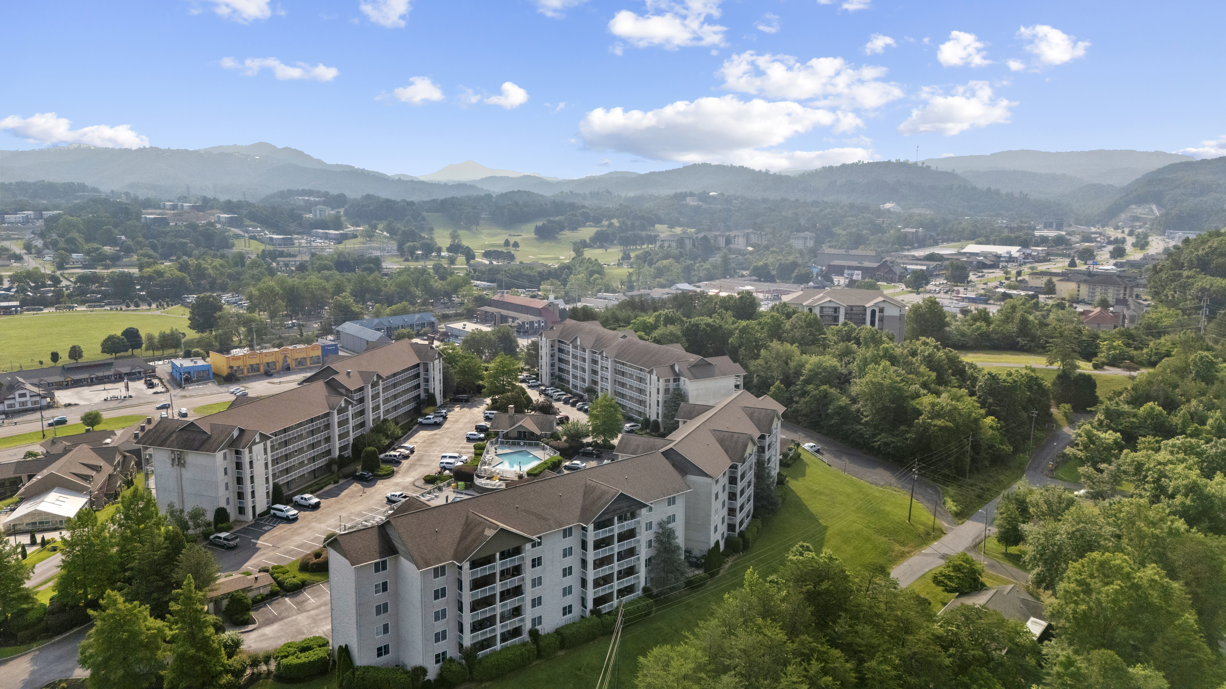 Pigeon Forge, Tennessee, 37863, United States, 4 Bedrooms Bedrooms, ,3 BathroomsBathrooms,Residential,For Sale,1923955