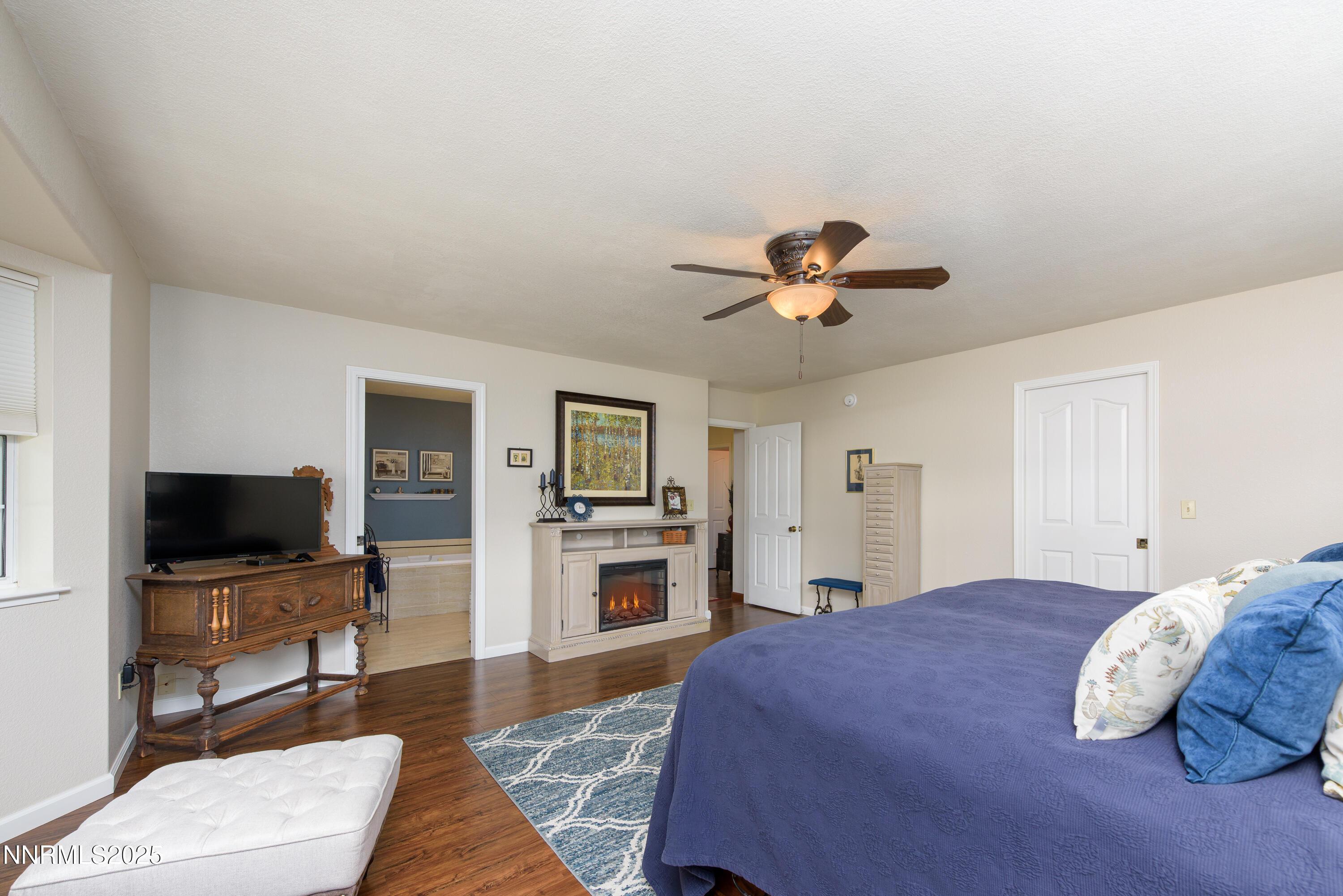 Minden, Nevada, 89423, United States, 3 Bedrooms Bedrooms, ,3 BathroomsBathrooms,Residential,For Sale,1947991