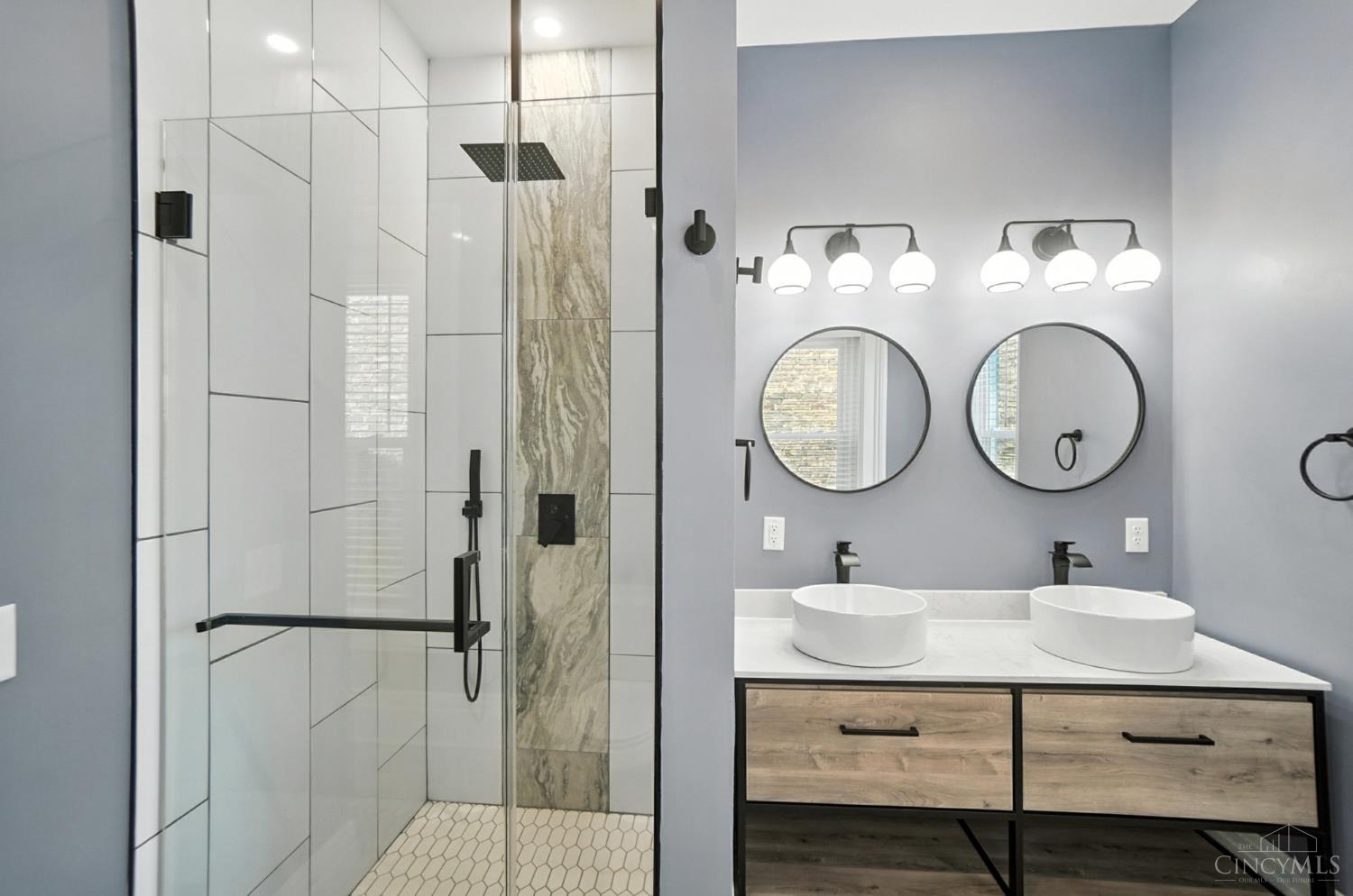 Cincinnati, Ohio, 45214, United States, 4 Bedrooms Bedrooms, ,3 BathroomsBathrooms,Residential,For Sale,1955713