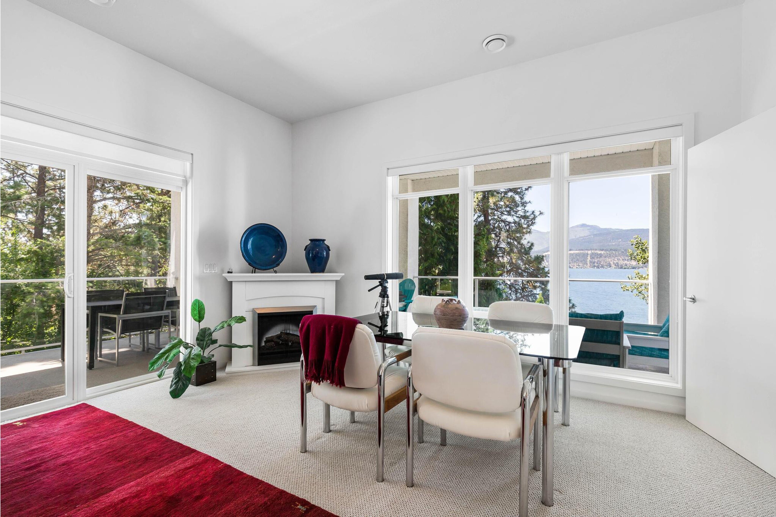  Modern Lakeshore Home - 物件實景