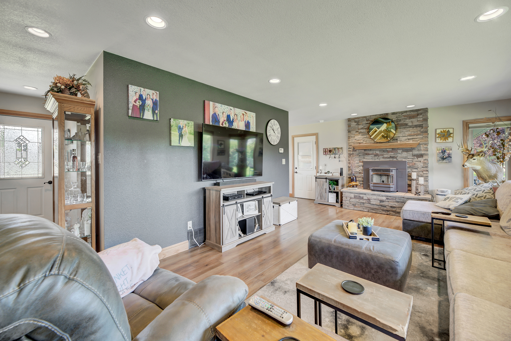 Helena, Montana, 59602, United States, 4 Bedrooms Bedrooms, ,3 BathroomsBathrooms,Residential,For Sale,1983426