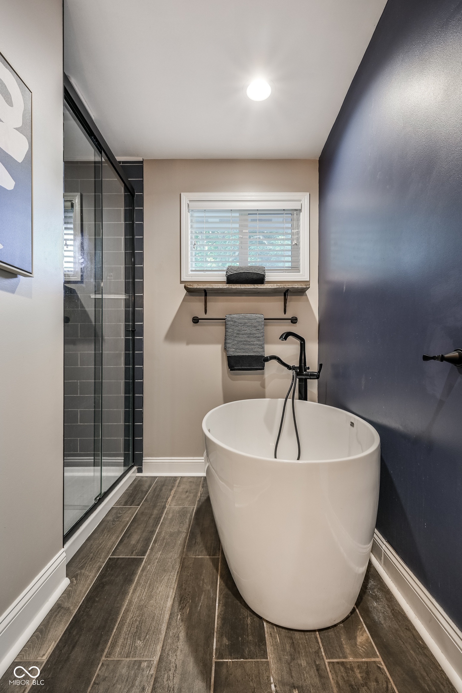 Carmel, Indiana, 46033, United States, 4 Bedrooms Bedrooms, ,4 BathroomsBathrooms,Residential,For Sale,1977352