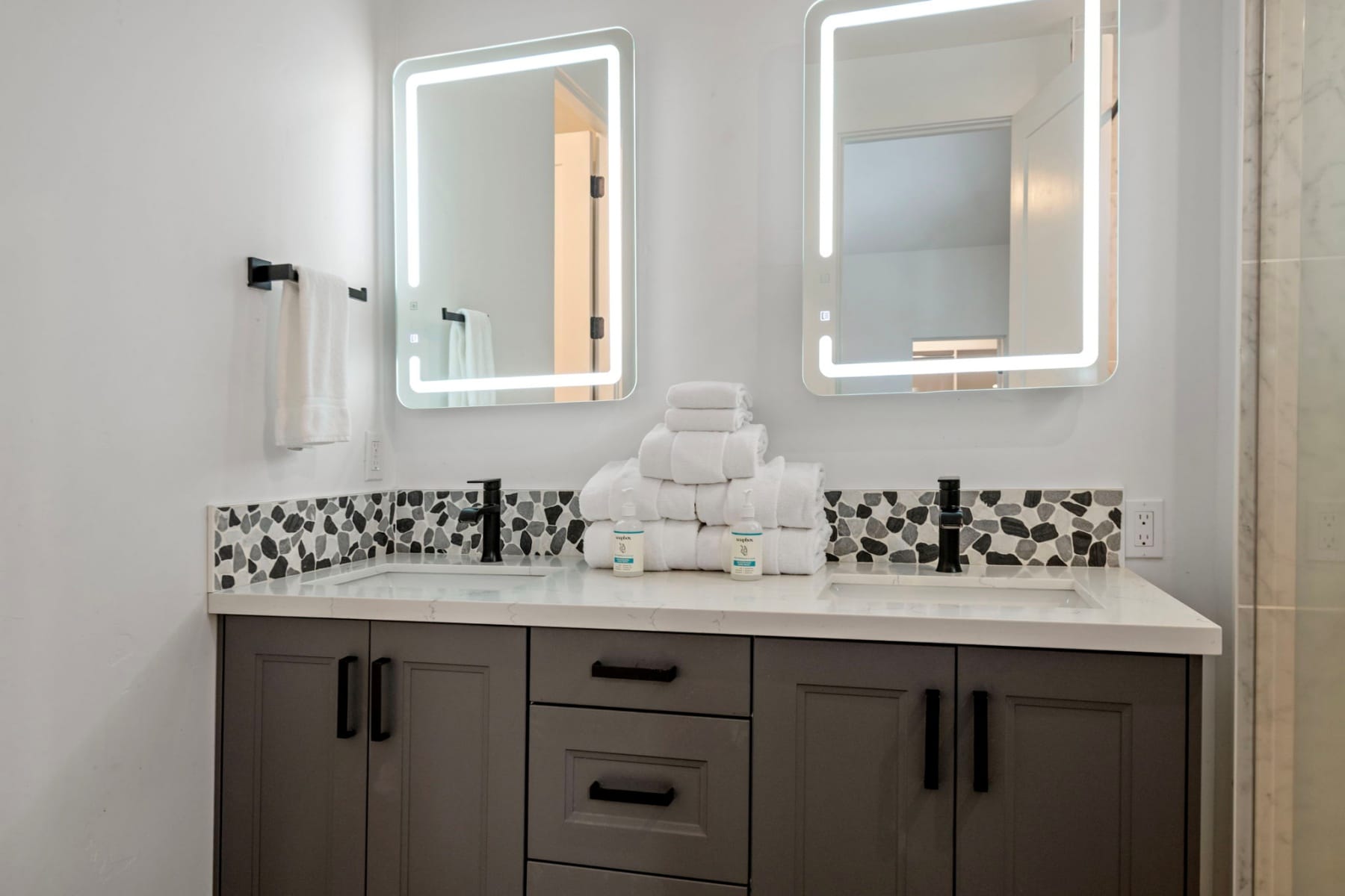  57752 Lassen Lane #9 Sunriver, OR 97707 - 物件實景