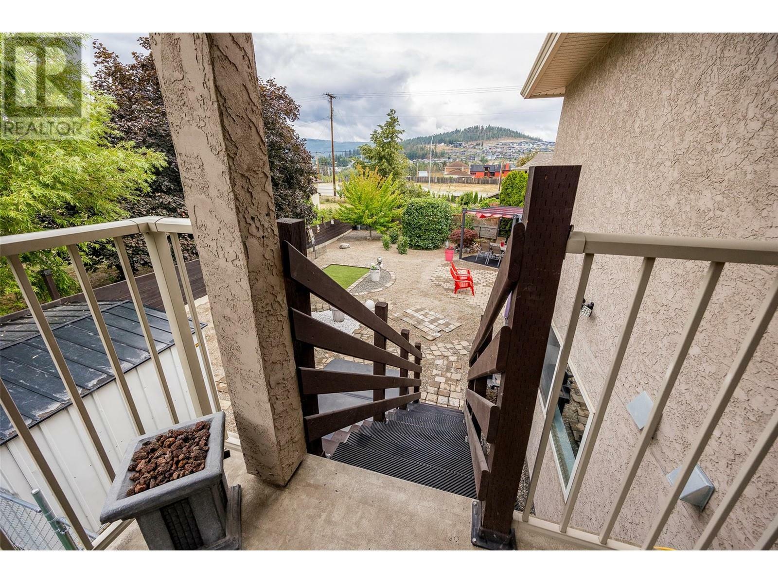 KELOWNA, British Columbia, V1P 1N8, CA, 6 Bedrooms Bedrooms, ,4 BathroomsBathrooms,Residential,For Sale,1837090