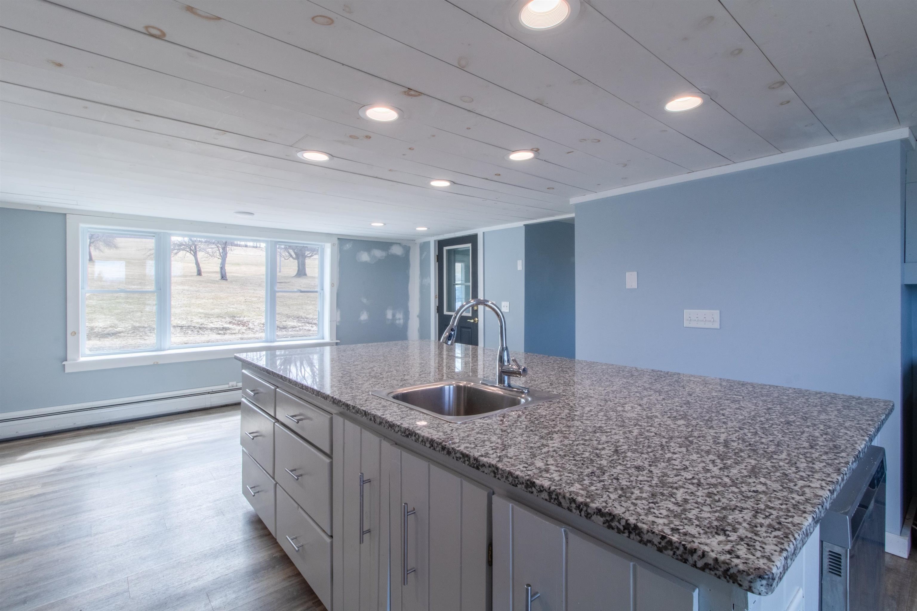 Charleston, Vermont, 05872, United States, 3 Bedrooms Bedrooms, ,2 BathroomsBathrooms,Residential,For Sale,1998791