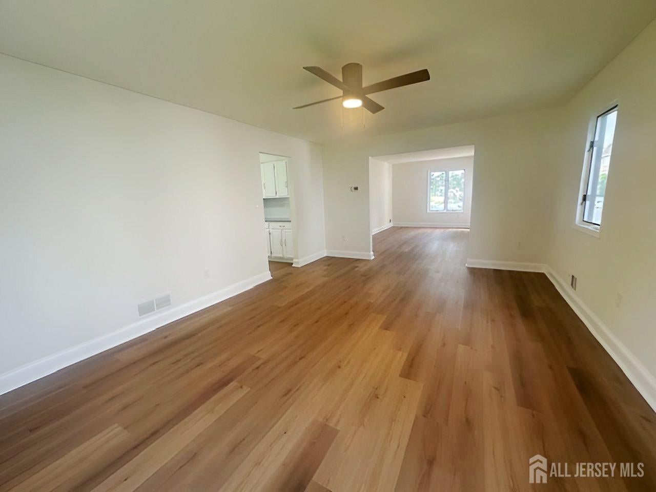 South Brunswick, New Jersey, 08810, United States, 4 Bedrooms Bedrooms, ,4 BathroomsBathrooms,Residential,For Sale,1978148