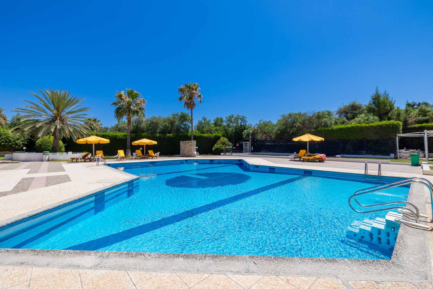  Renovated 3 Bedroom Residence with Guest Studio Steps from the Sea in Limassol - 物件實景