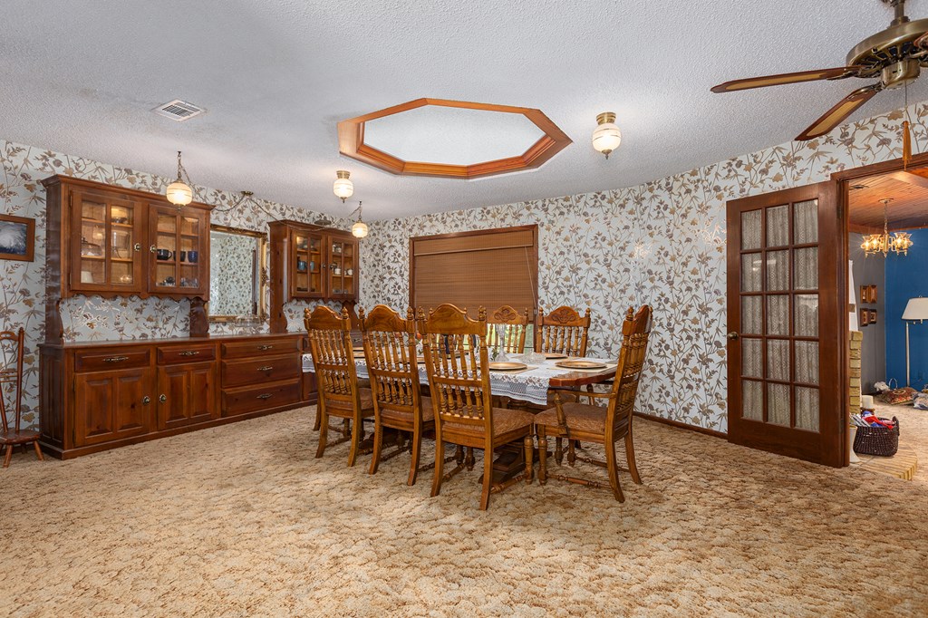 Pineland, Texas, 75968, United States, 4 Bedrooms Bedrooms, ,5 BathroomsBathrooms,Residential,For Sale,1983137