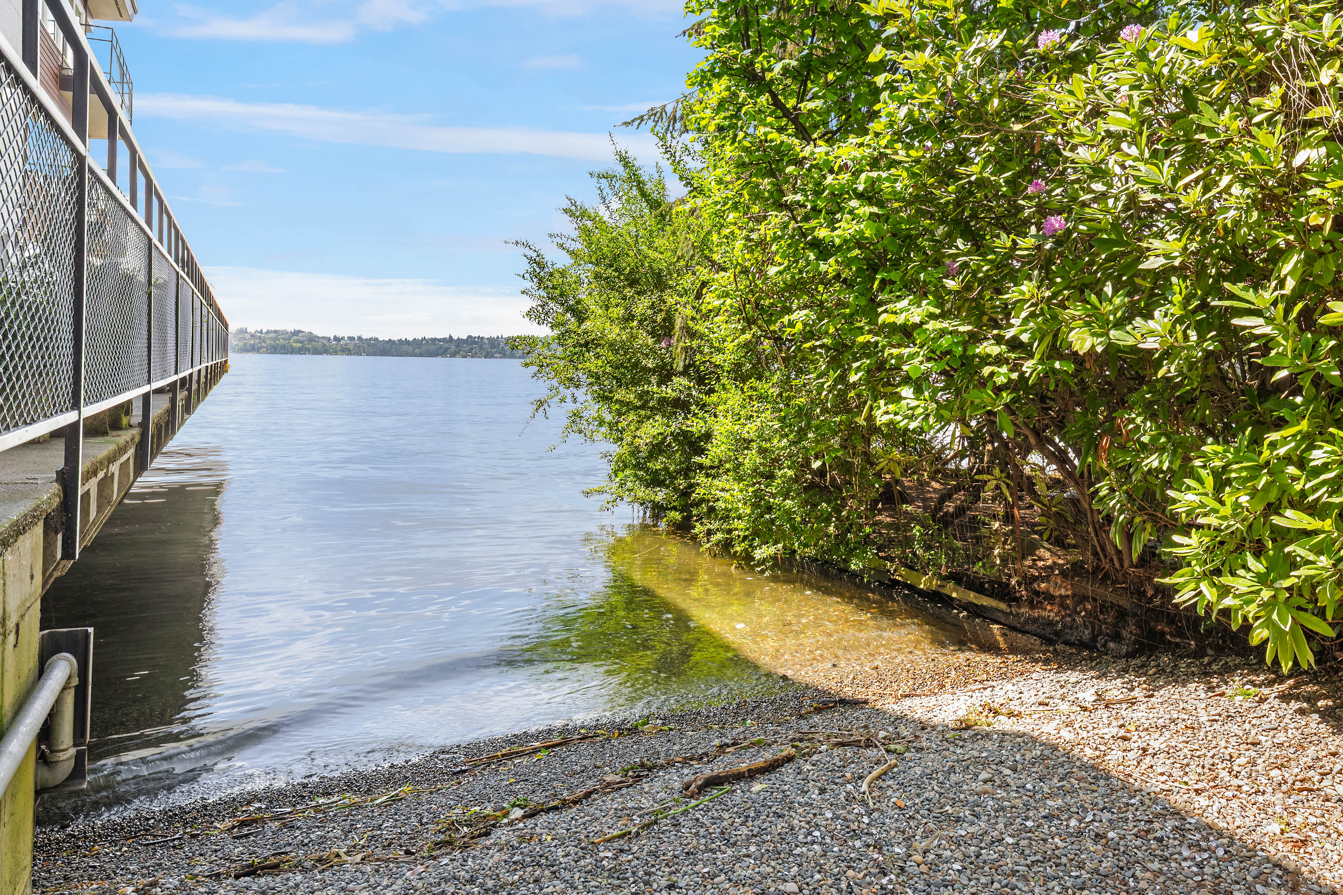  6201 Lake Washington Blvd Unit #208, Kirkland, WA 98033 - 物件實景