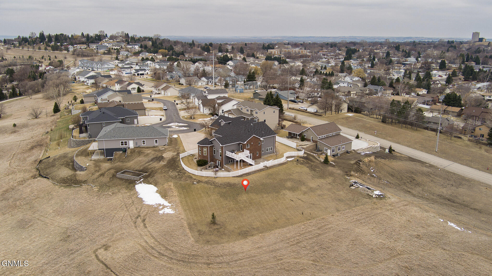 Bismarck, North Dakota, 58501, United States, 4 Bedrooms Bedrooms, ,4 BathroomsBathrooms,Residential,For Sale,2038873