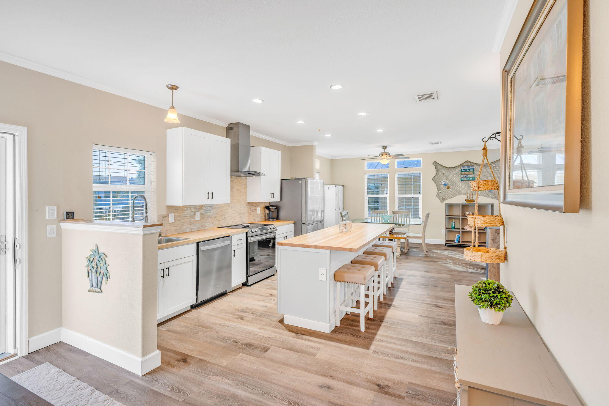 Big Pine, Florida, 33043, United States, 3 Bedrooms Bedrooms, ,2 BathroomsBathrooms,Residential,For Sale,1994382