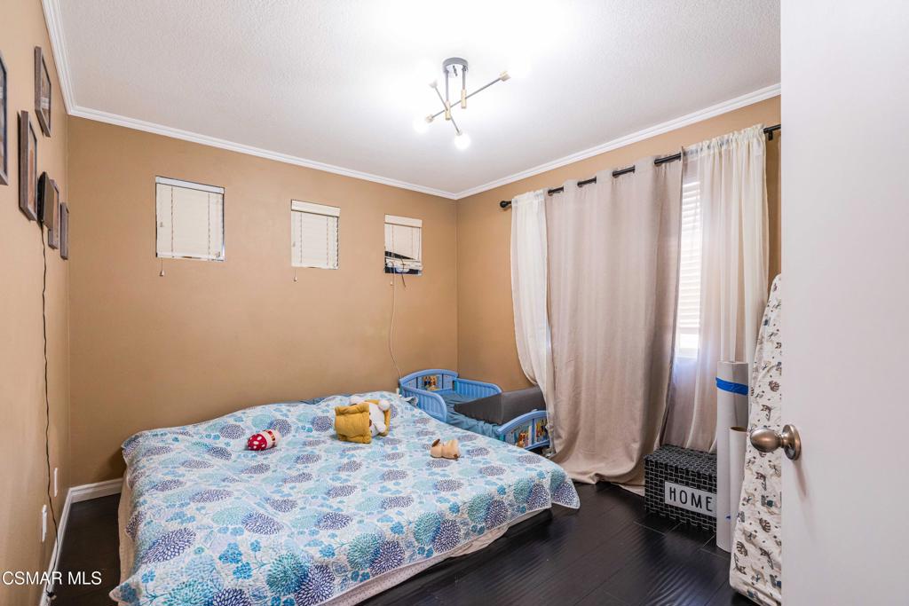 Simi Valley, California, 93065, United States, 4 Bedrooms Bedrooms, ,3 BathroomsBathrooms,Residential,For Sale,1994226