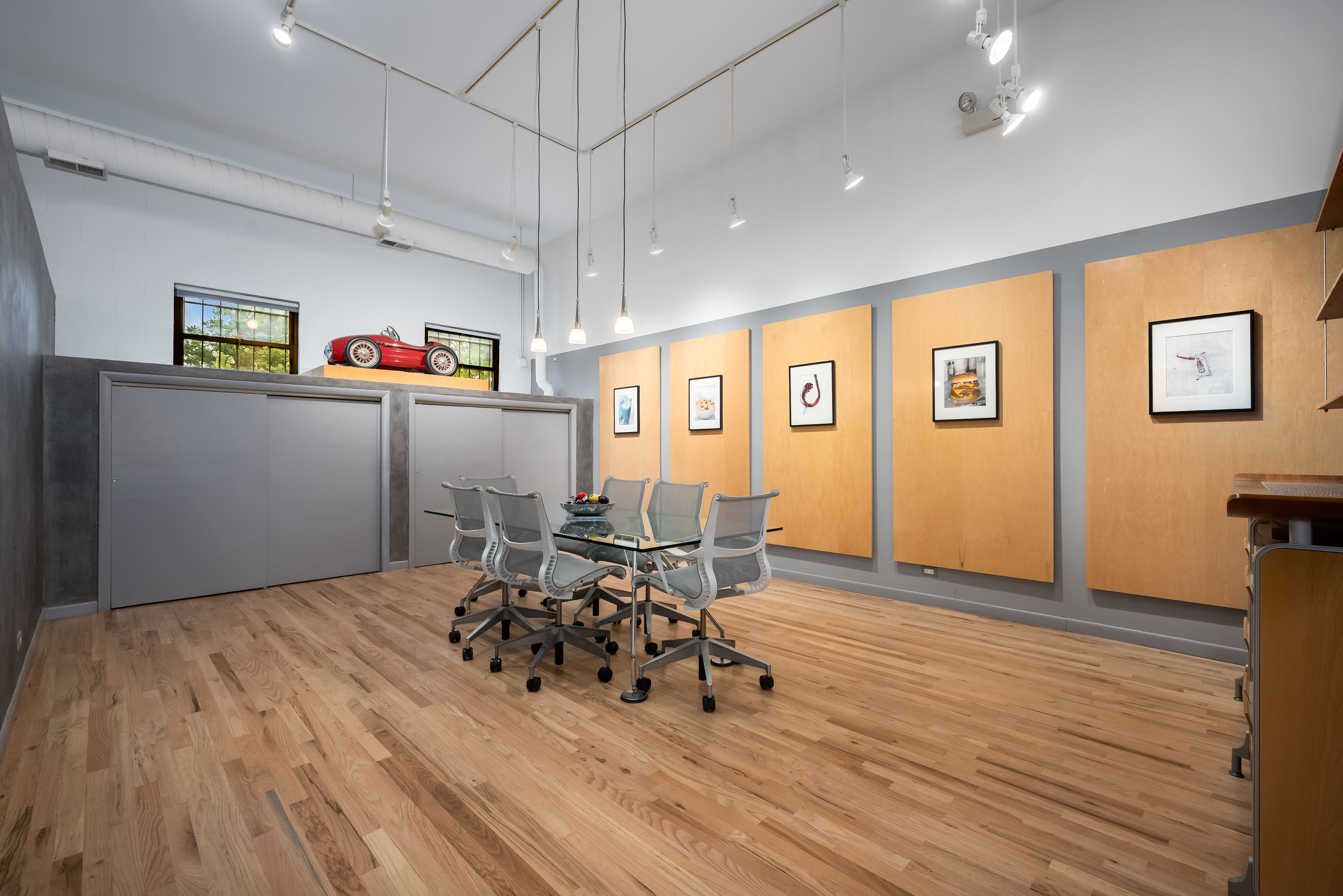  Rarely Available, Live/work Loft Sits in a Prime Fulton Market Boutique Complex - 物件實景