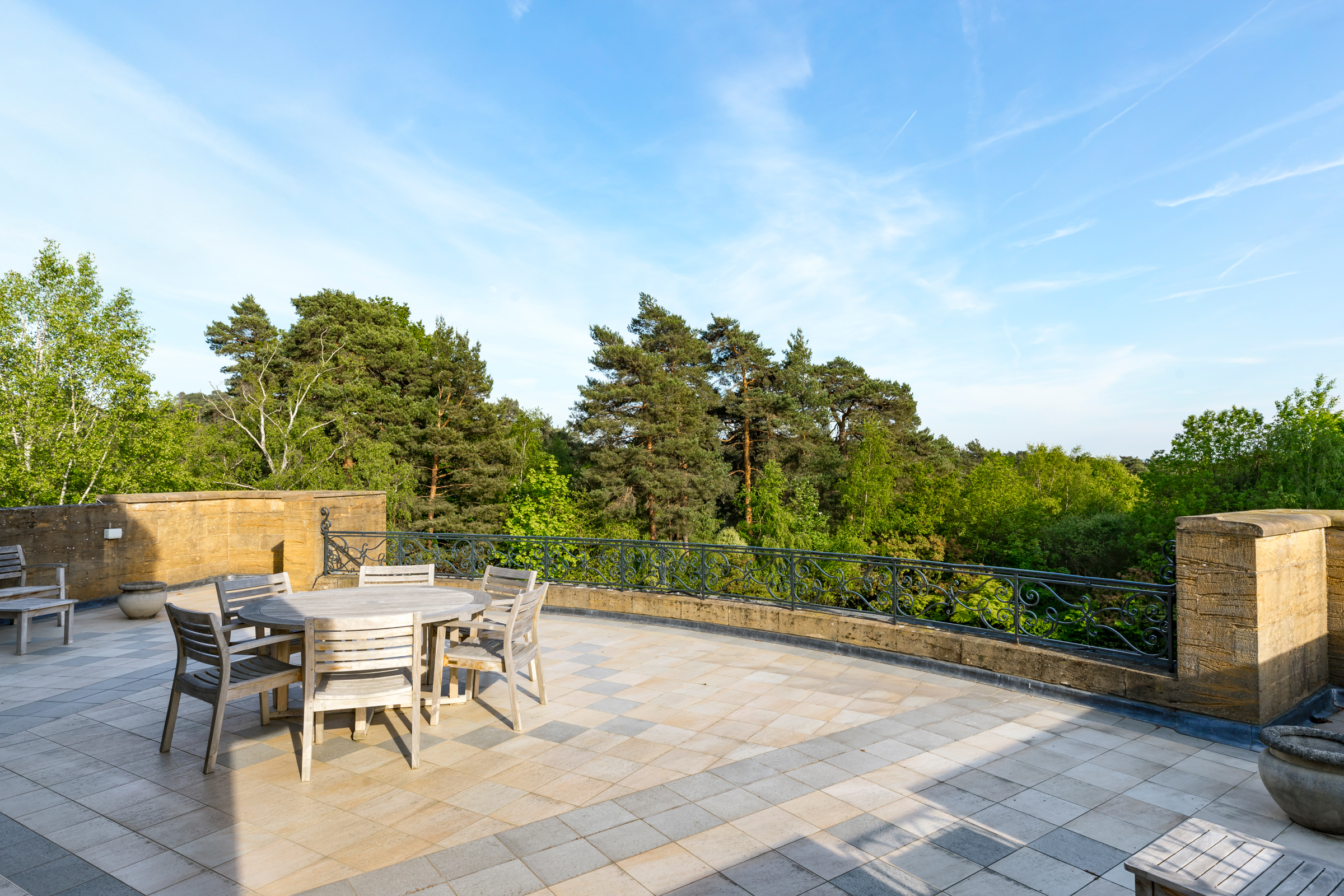  A Landmark Art Deco Estate on St George’s Hill - 物件實景