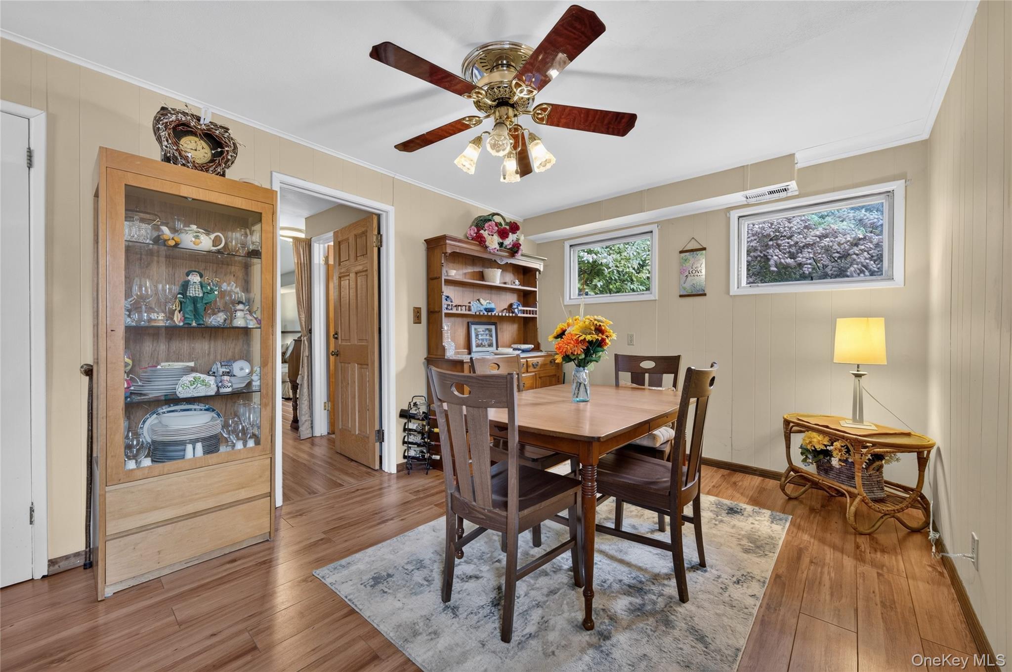  190 Oakwood Road, Huntington Station, NY, 11746 - 物件實景