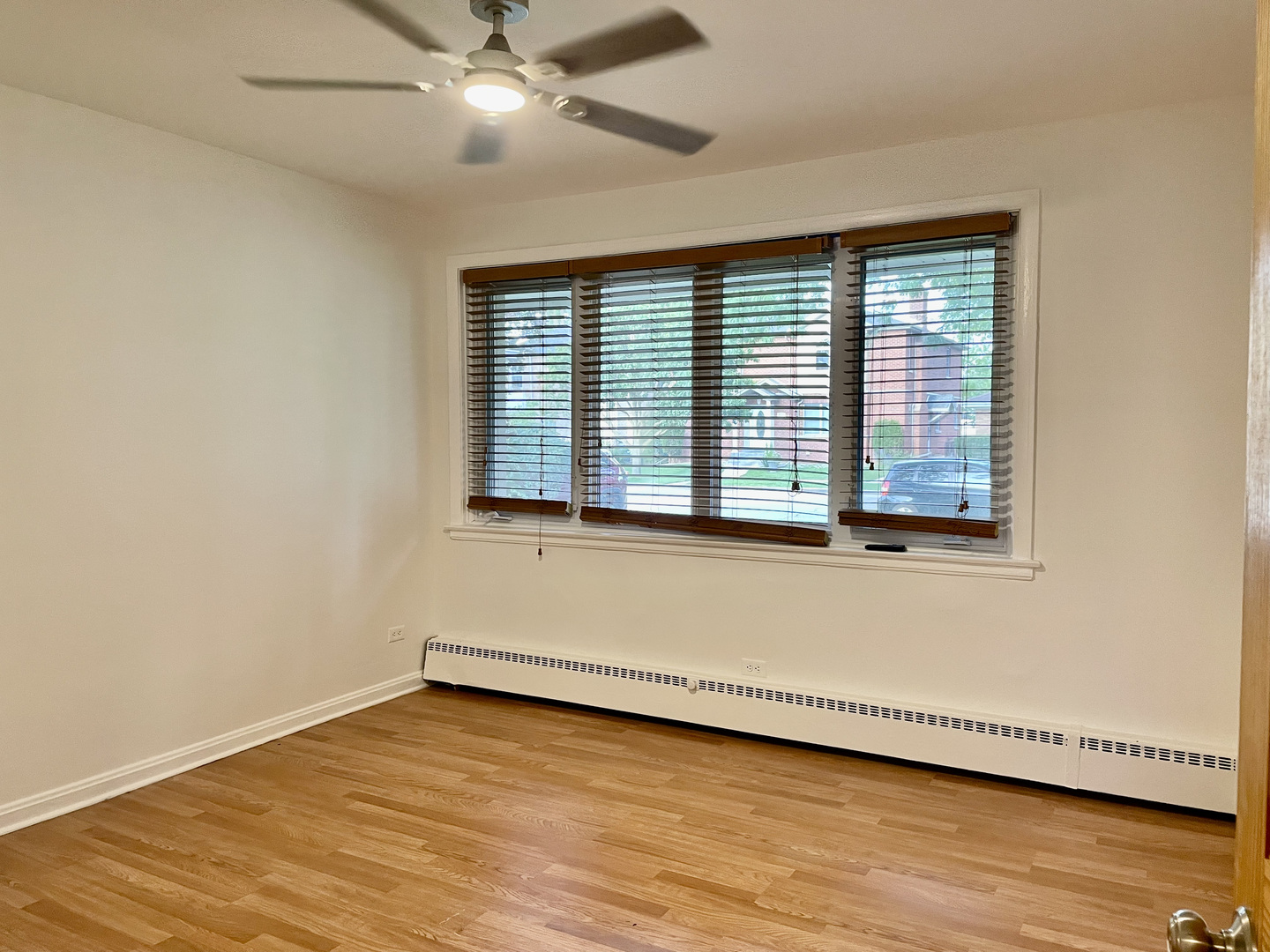 Skokie, Illinois, 60076, United States, 3 Bedrooms Bedrooms, ,3 BathroomsBathrooms,Residential,For Sale,1932038