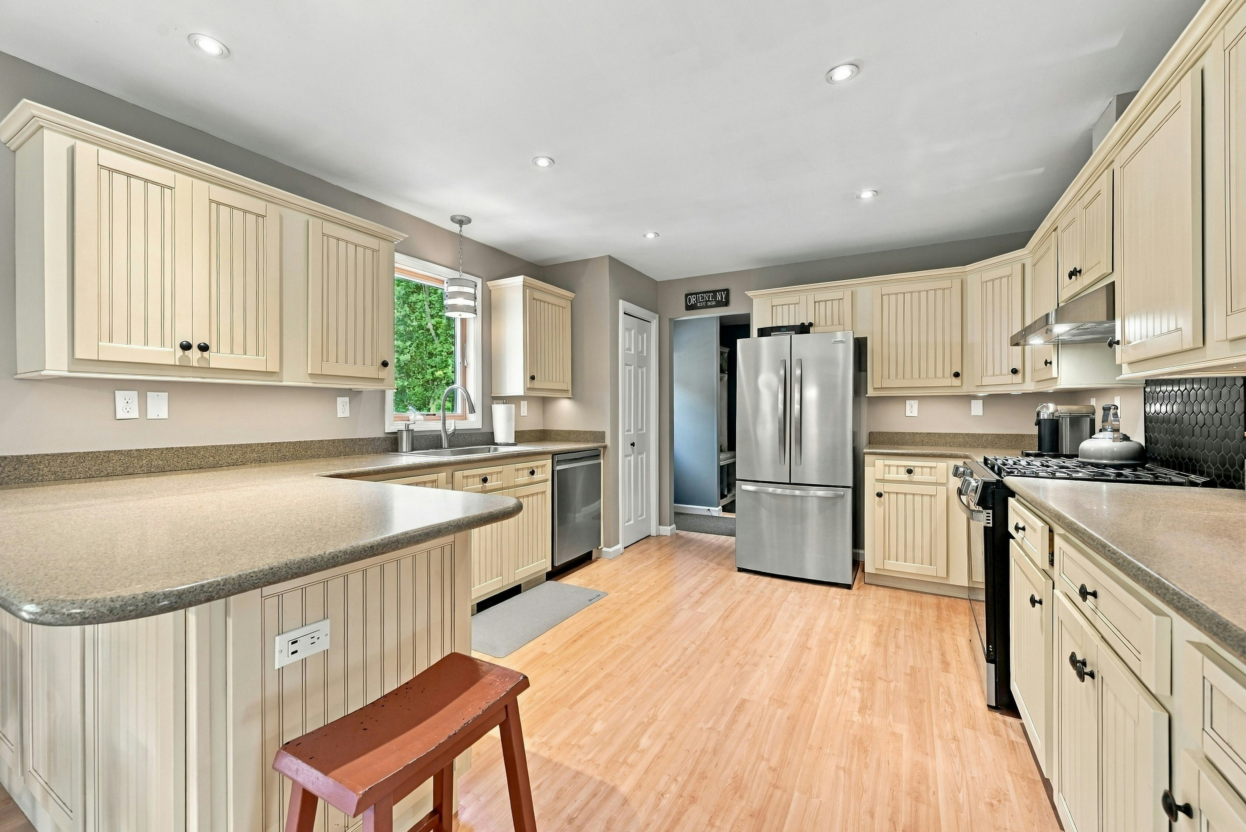  61341 Route 25, Southold, NY, 11971 - 物件實景
