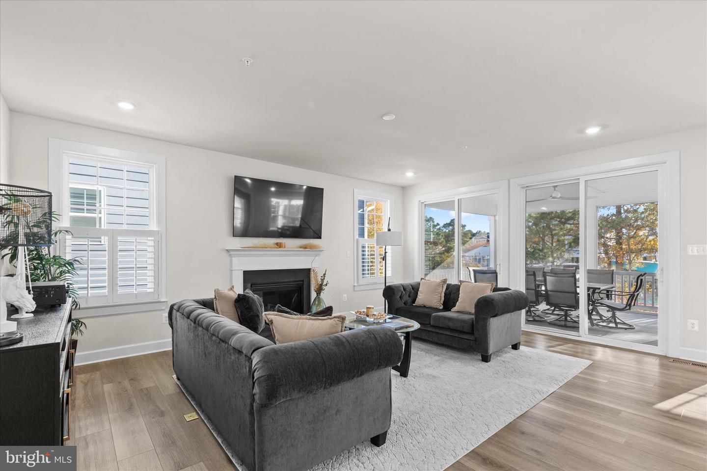 Berlin, Maryland, 21811, United States, 5 Bedrooms Bedrooms, ,4 BathroomsBathrooms,Residential,For Sale,1989737