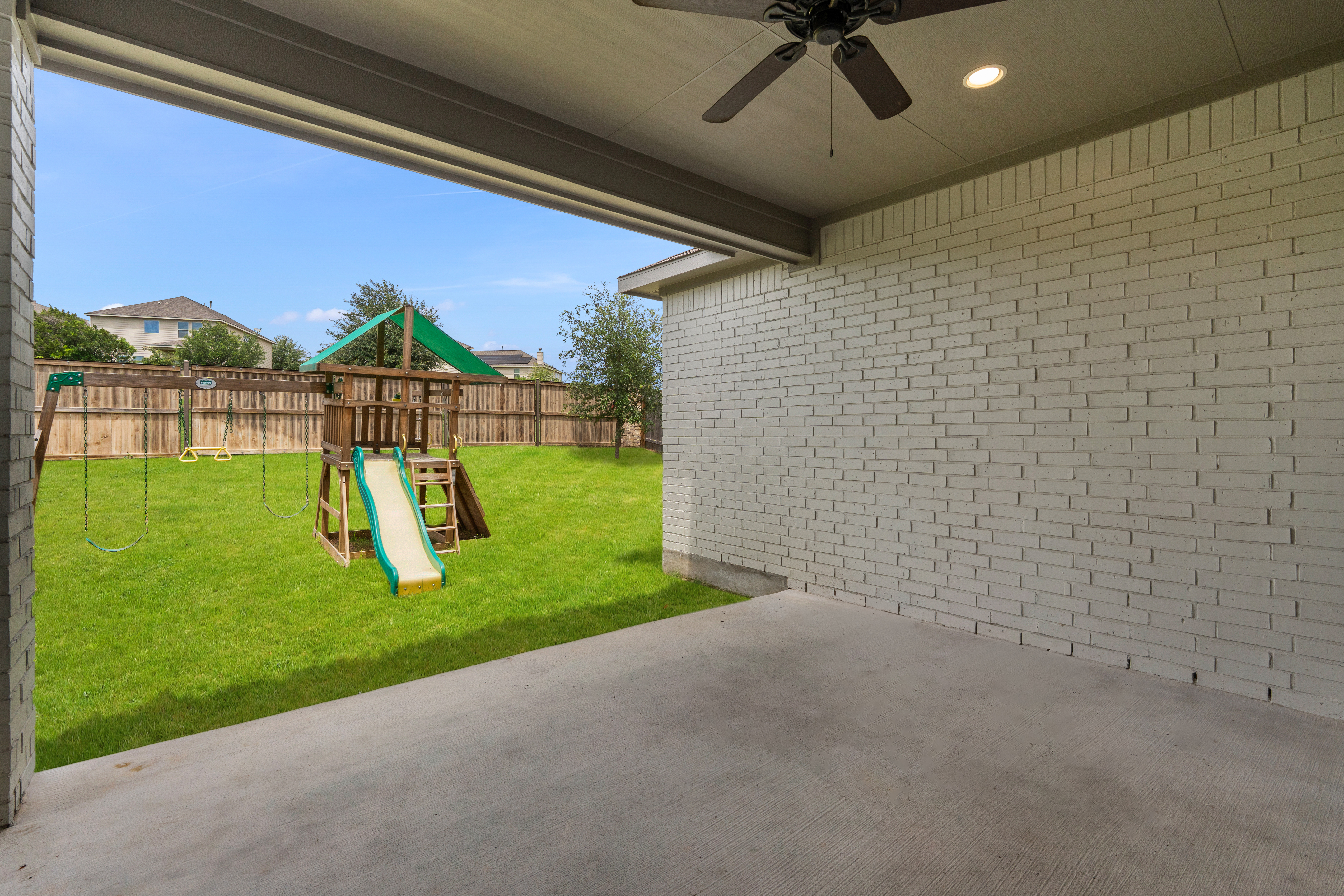  Thoughtfully Designed Perry Home in Weston Oaks - 物件實景