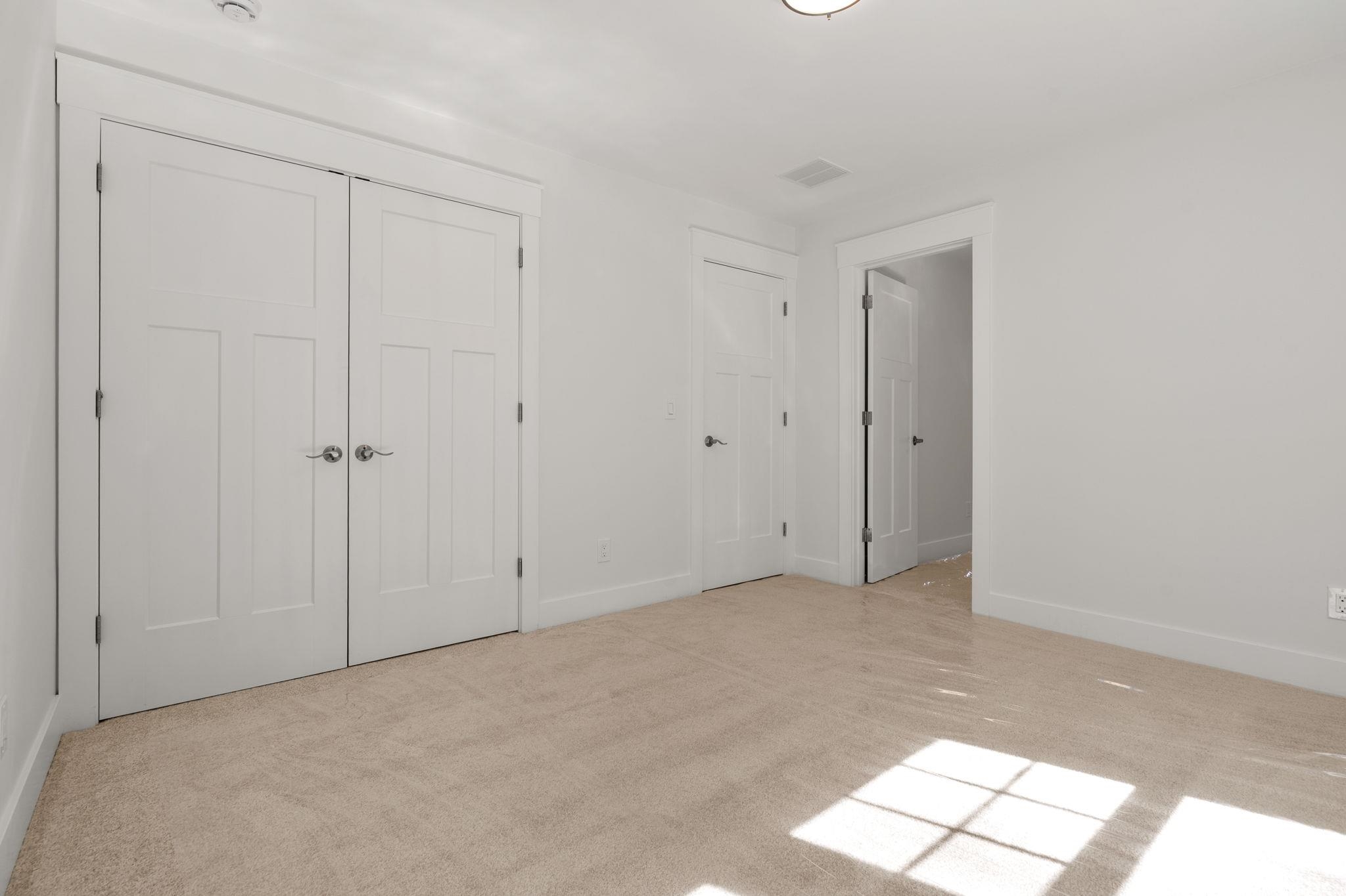 Bedford, New Hampshire, 03110, United States, 4 Bedrooms Bedrooms, ,5 BathroomsBathrooms,Residential,For Sale,1924713