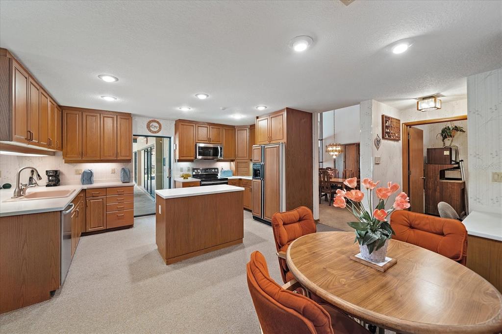 Parrish, Florida, 34219, United States, 4 Bedrooms Bedrooms, ,3 BathroomsBathrooms,Residential,For Sale,1925912