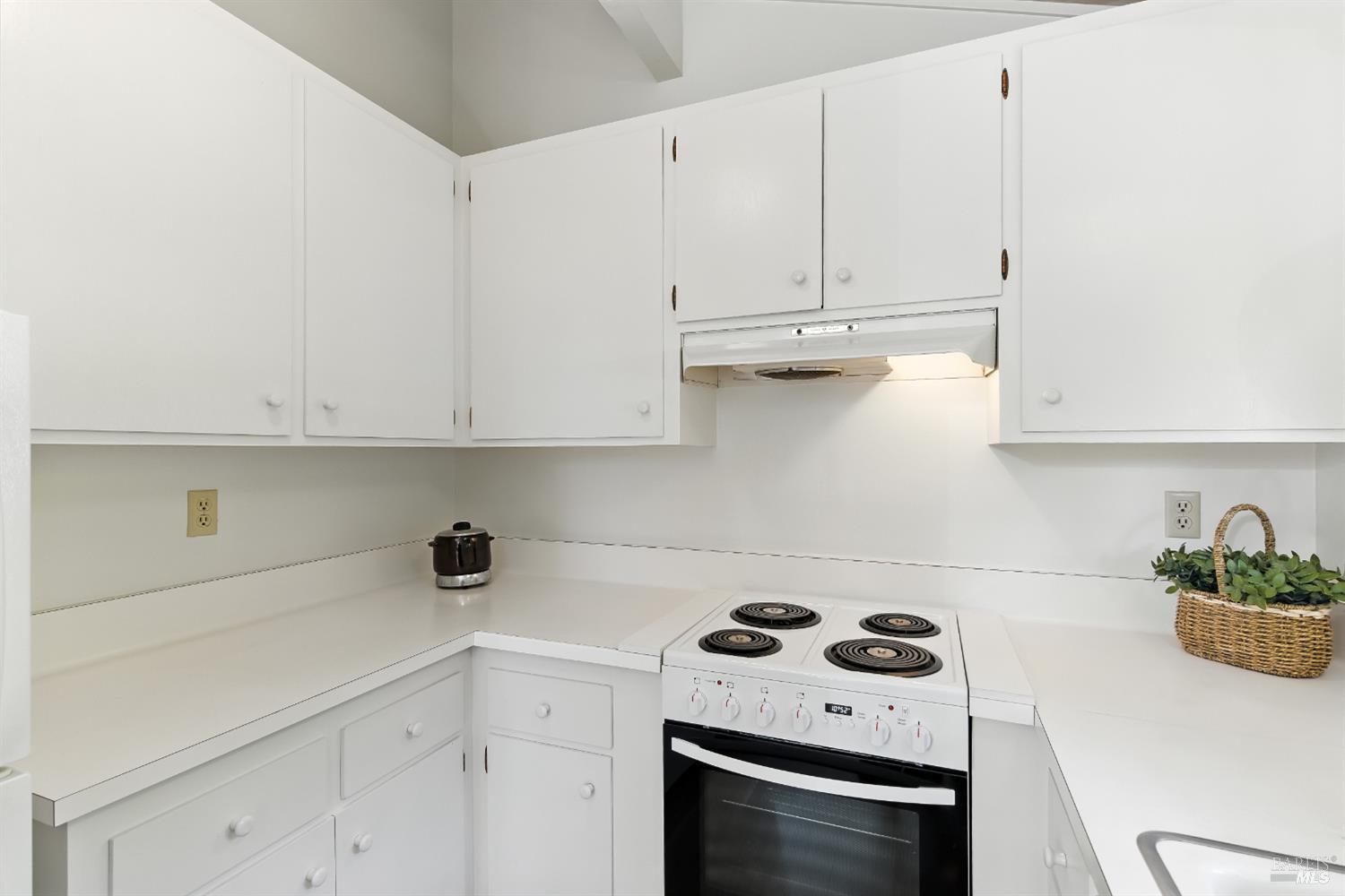 Fairfax, California, 94930, United States, 2 Bedrooms Bedrooms, ,1 BathroomBathrooms,Residential,For Sale,1926139