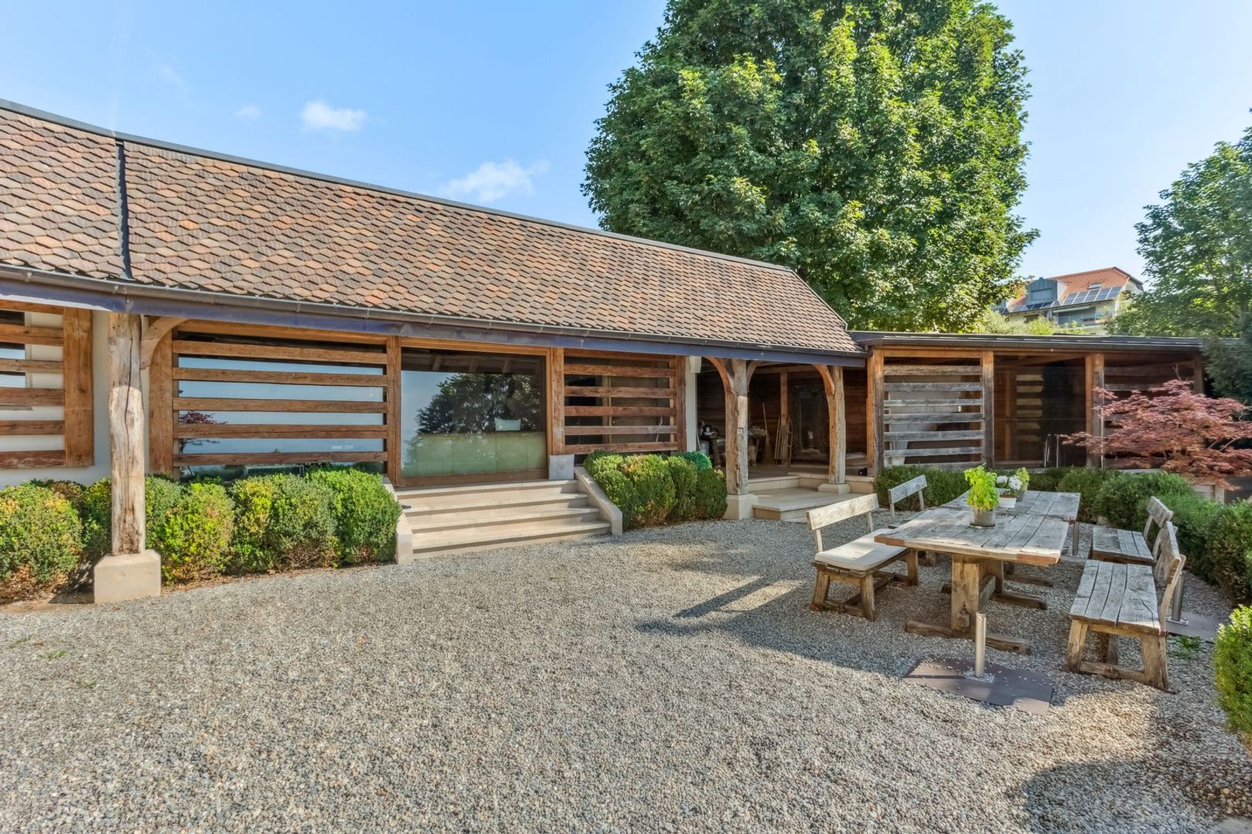  Exceptional renovated property with large garden and lake view - 物件實景