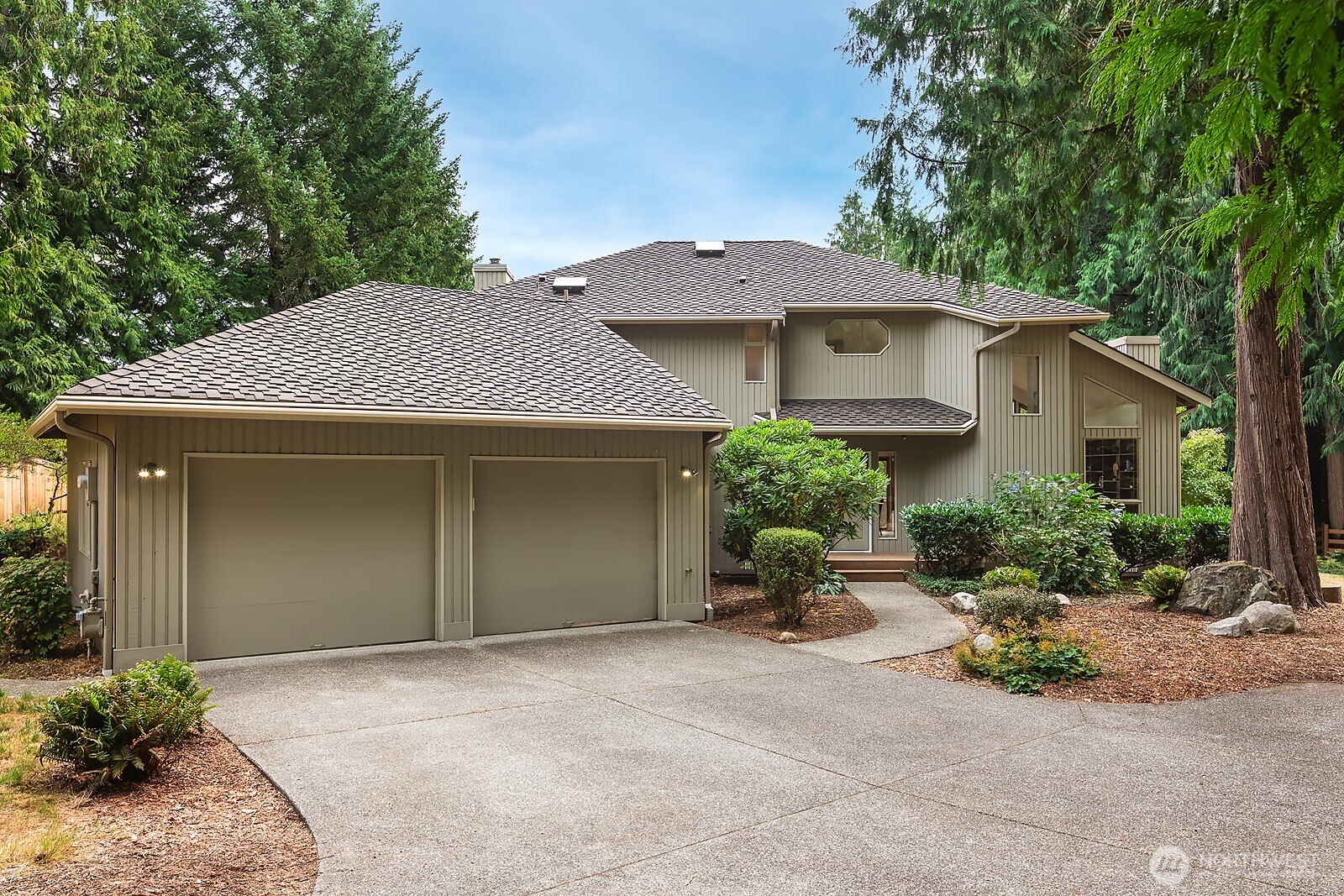 Carnation, Washington, 98014, United States, 3 Bedrooms Bedrooms, ,3 BathroomsBathrooms,Residential,For Sale,1940299
