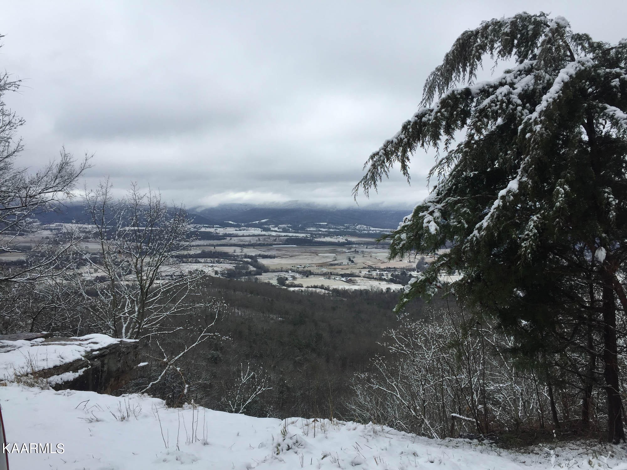 Pikeville, Tennessee, 37367, United States, ,Residential,For Sale,1943070