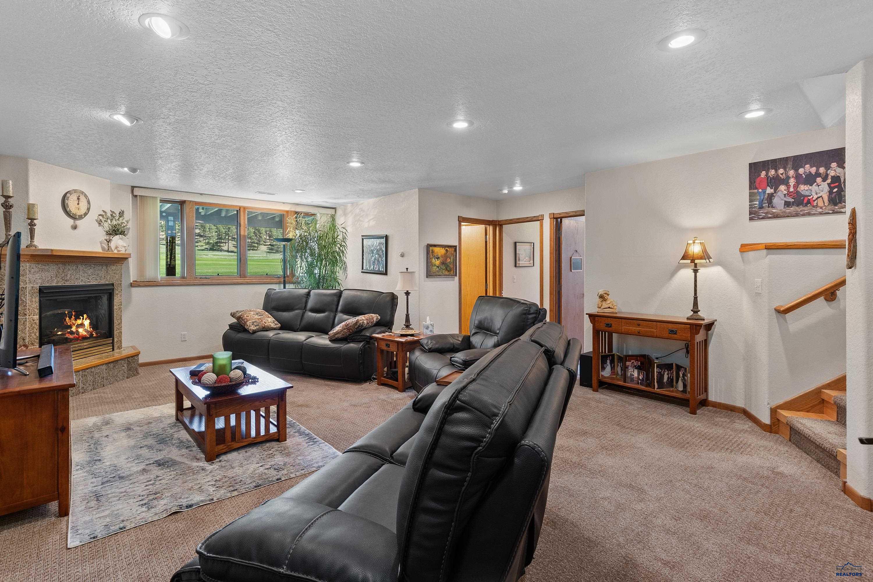 Rapid City, South Dakota, 57702, United States, 3 Bedrooms Bedrooms, ,3 BathroomsBathrooms,Residential,For Sale,1963226