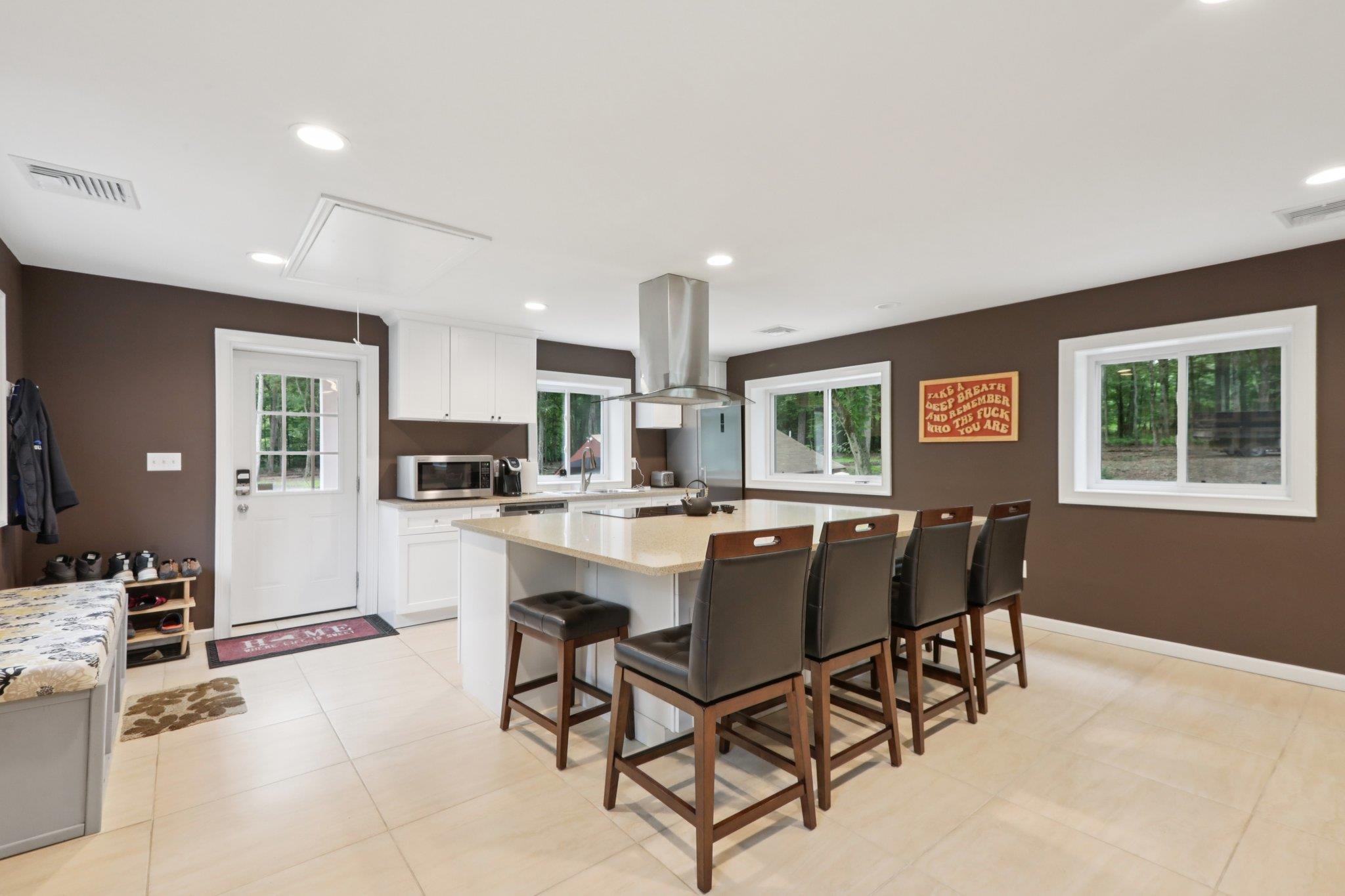 New City, New York, 10956, United States, 2 Bedrooms Bedrooms, ,3 BathroomsBathrooms,Residential,For Sale,1928184