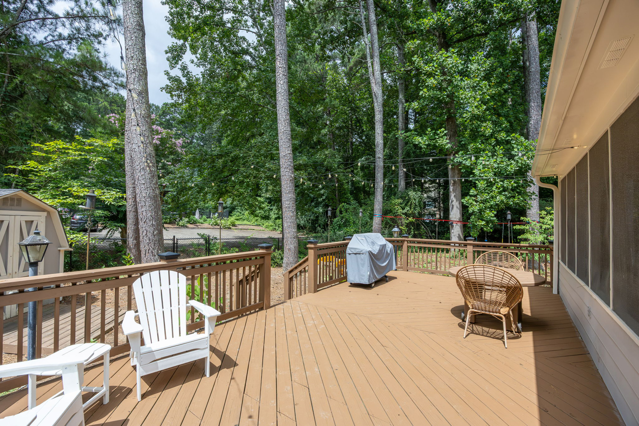  Stunning 5-Bedroom Brick Home in the Heart of East Cobb - 物件實景